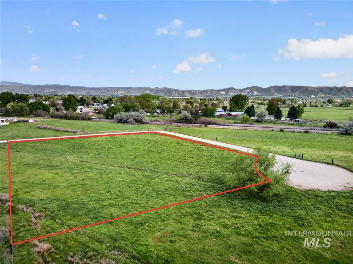 main property photo 7