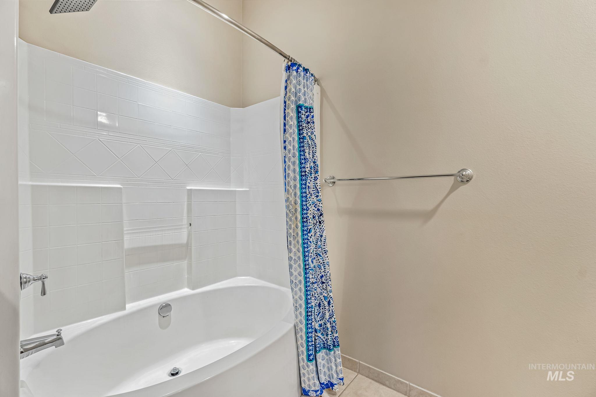 property viewer photo 16