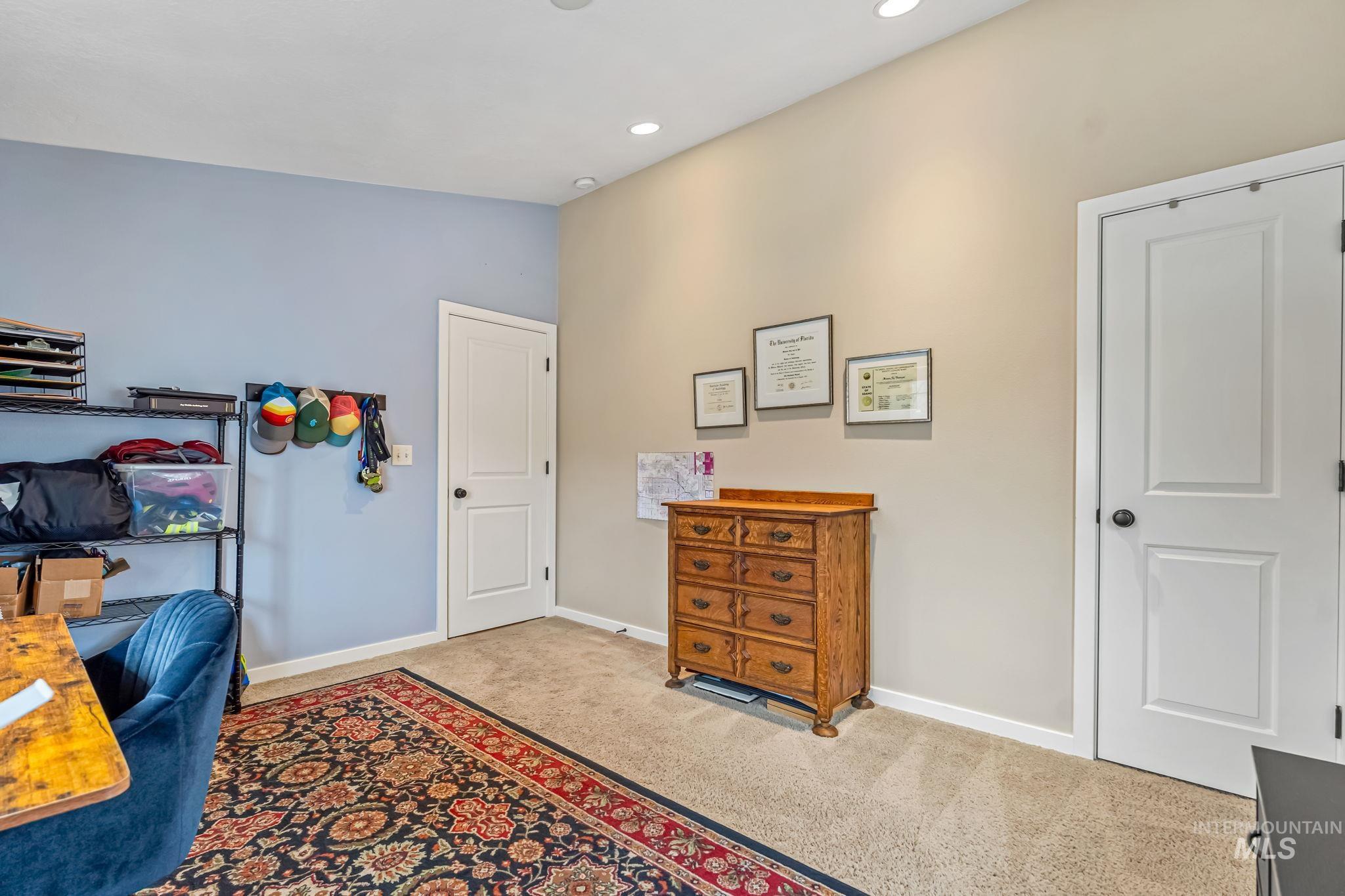 property viewer photo 18