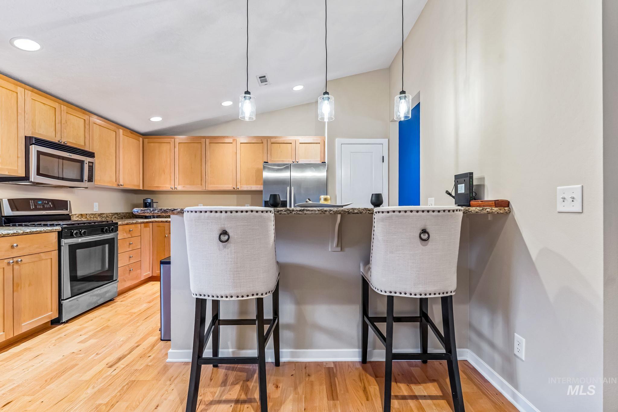 property viewer photo 6
