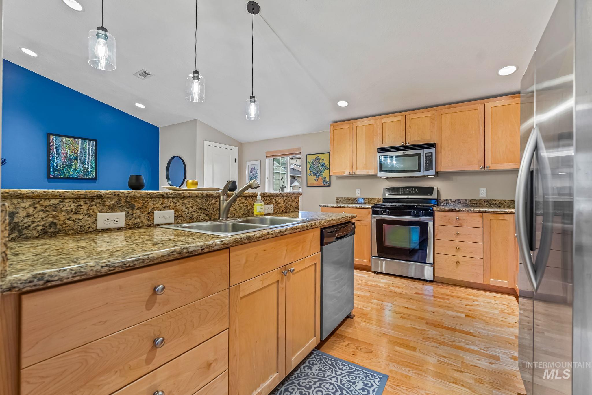 property viewer photo 8