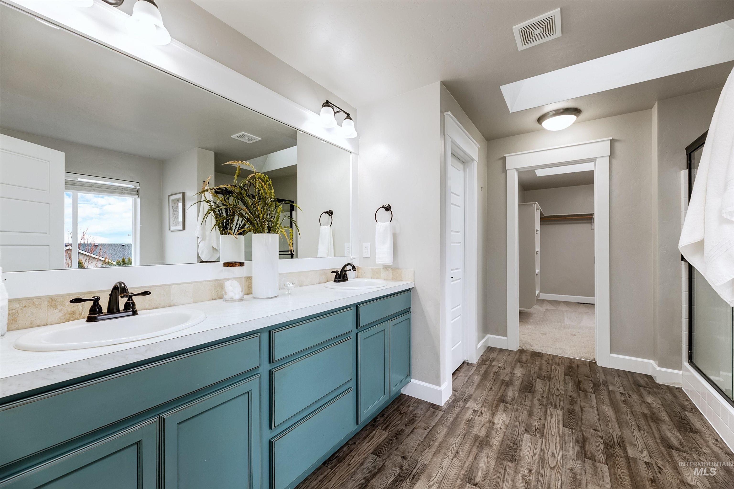 property viewer photo 13
