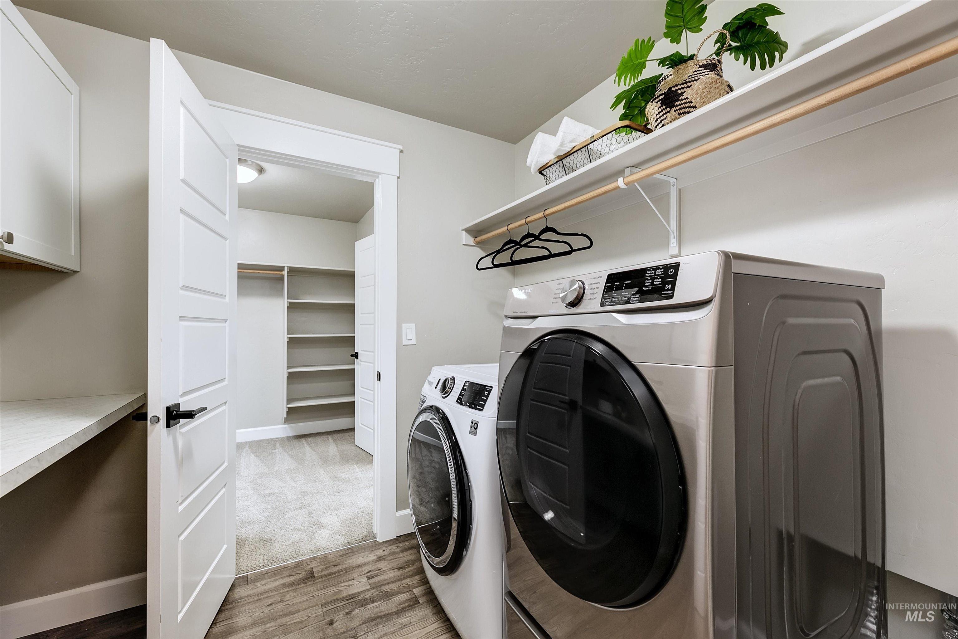 property viewer photo 17