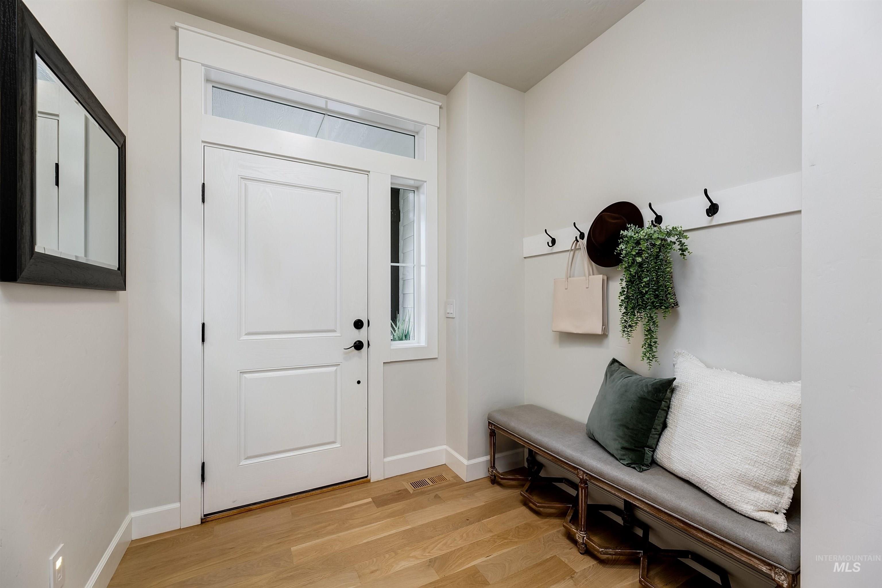 property viewer photo 20