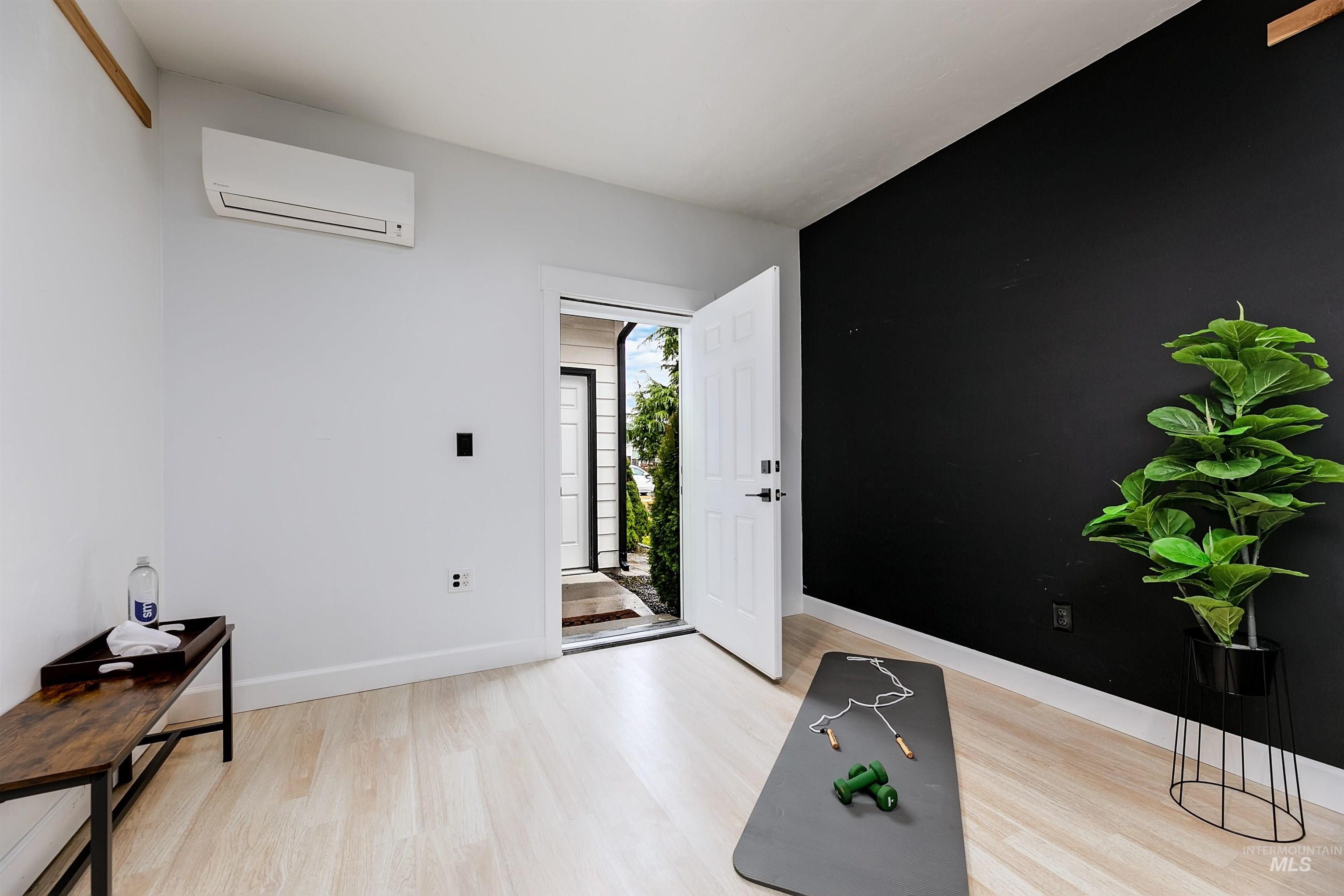 property viewer photo 30