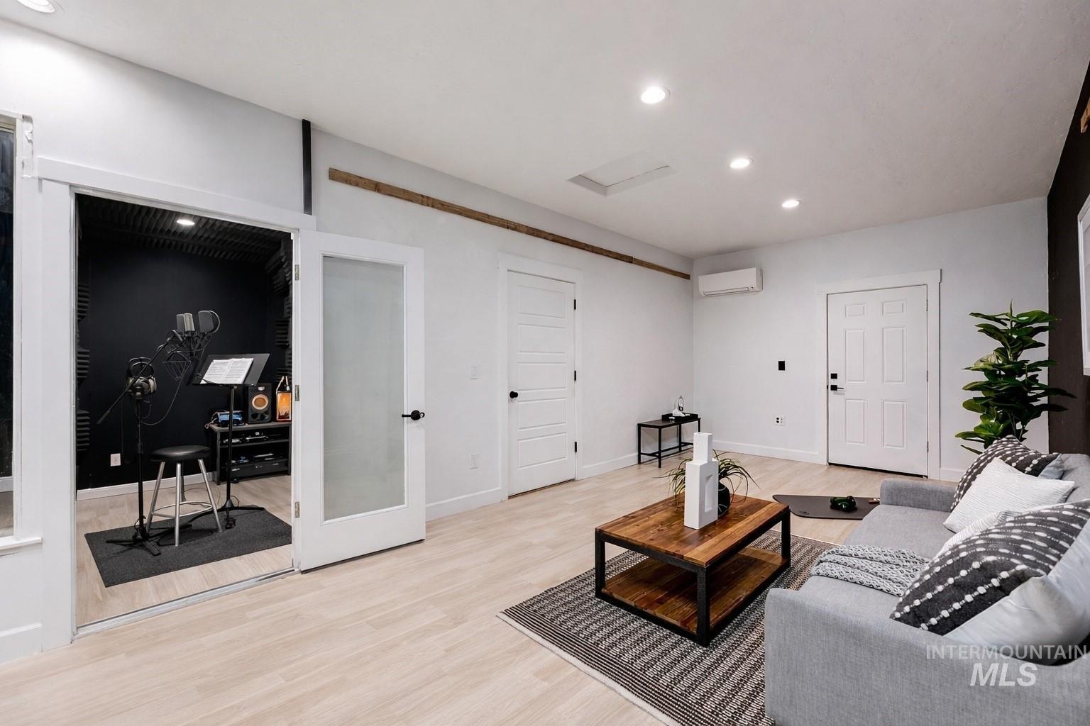 property viewer photo 32