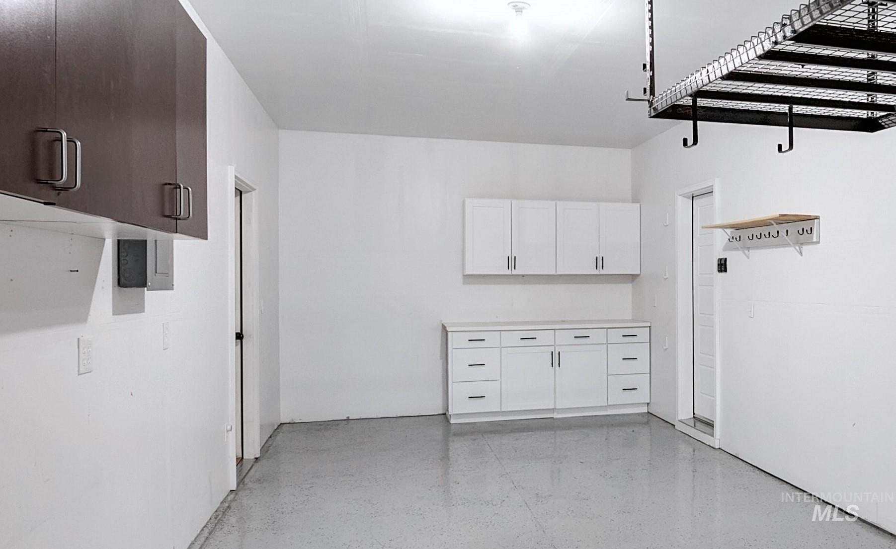 property viewer photo 36