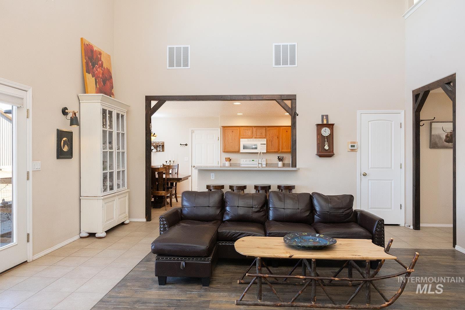 property viewer photo 10