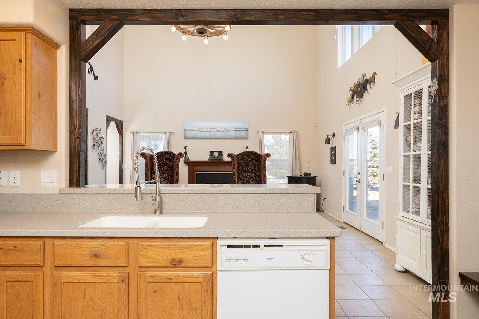 property viewer photo 11