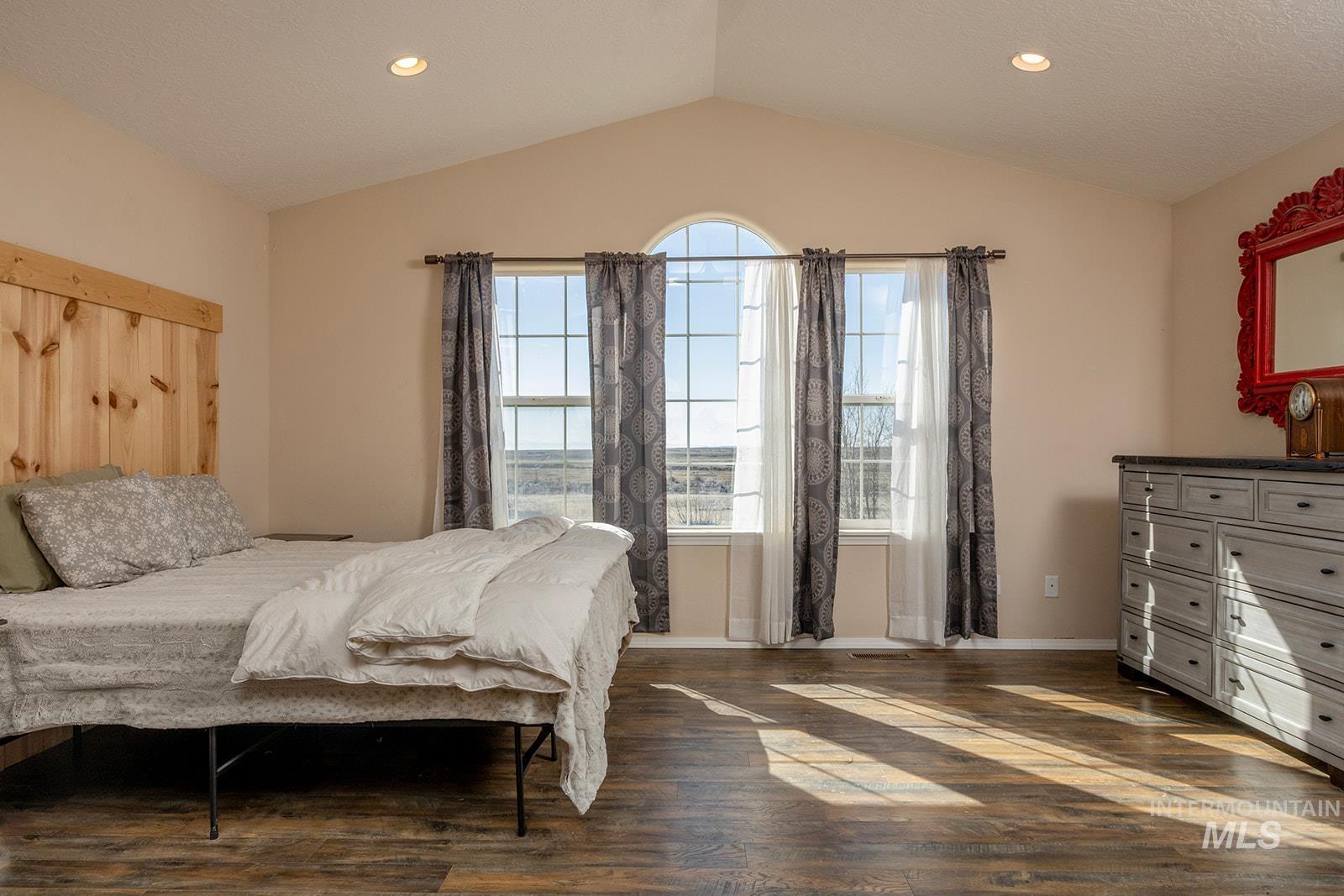 property viewer photo 18