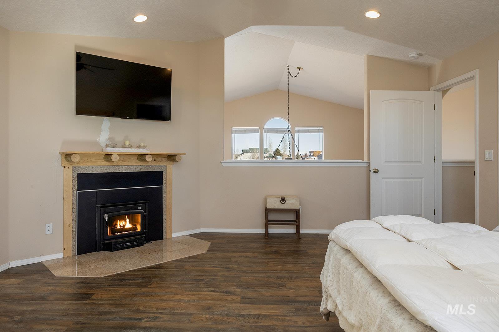 property viewer photo 19