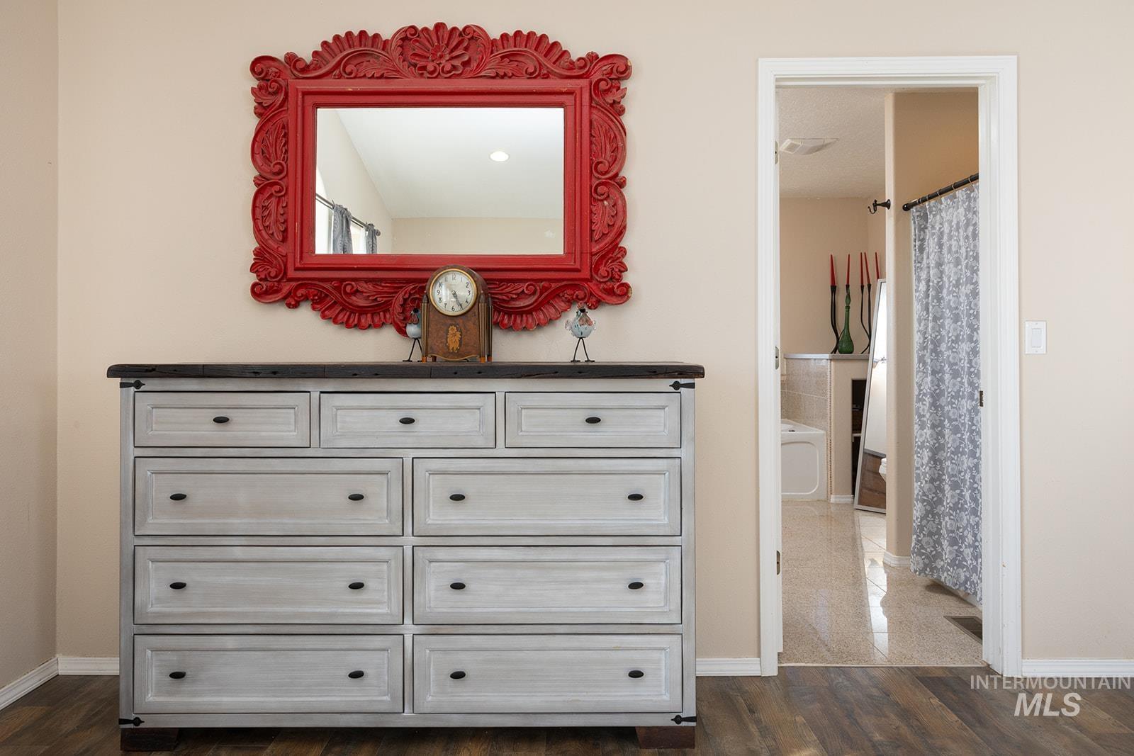 property viewer photo 21
