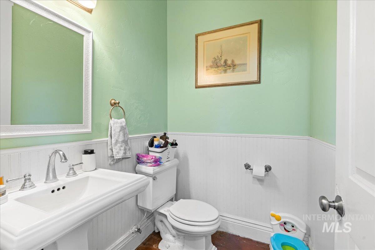 main property photo 27