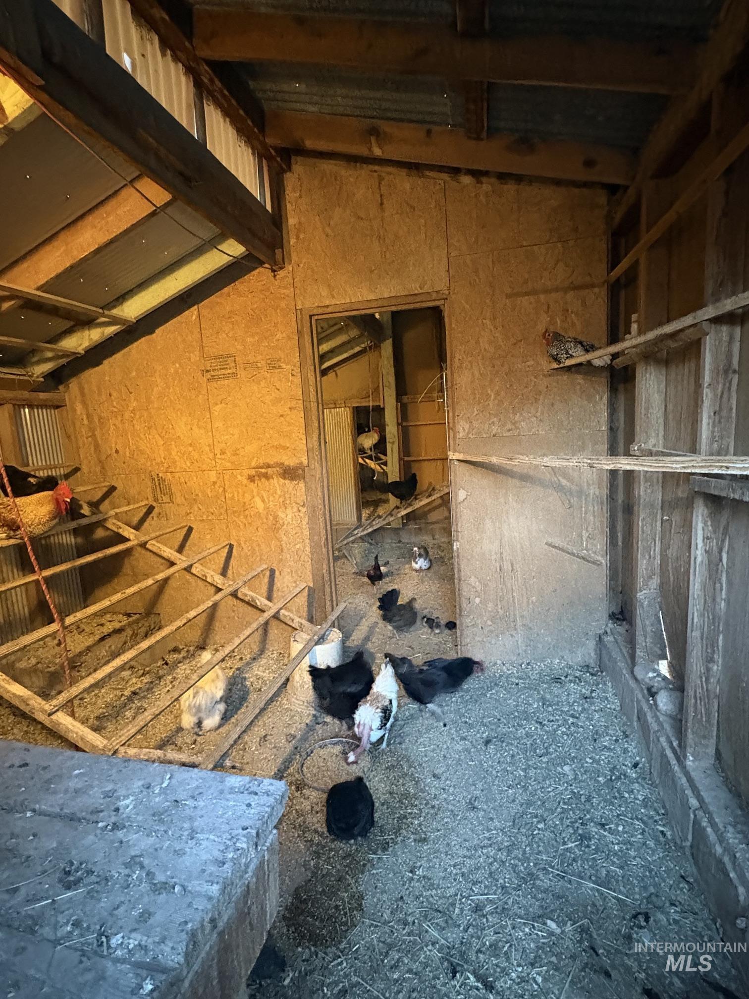 main property photo 18