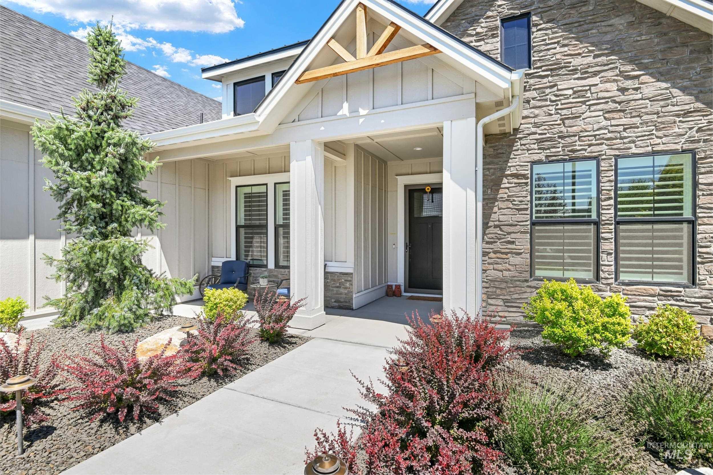 property viewer photo 10