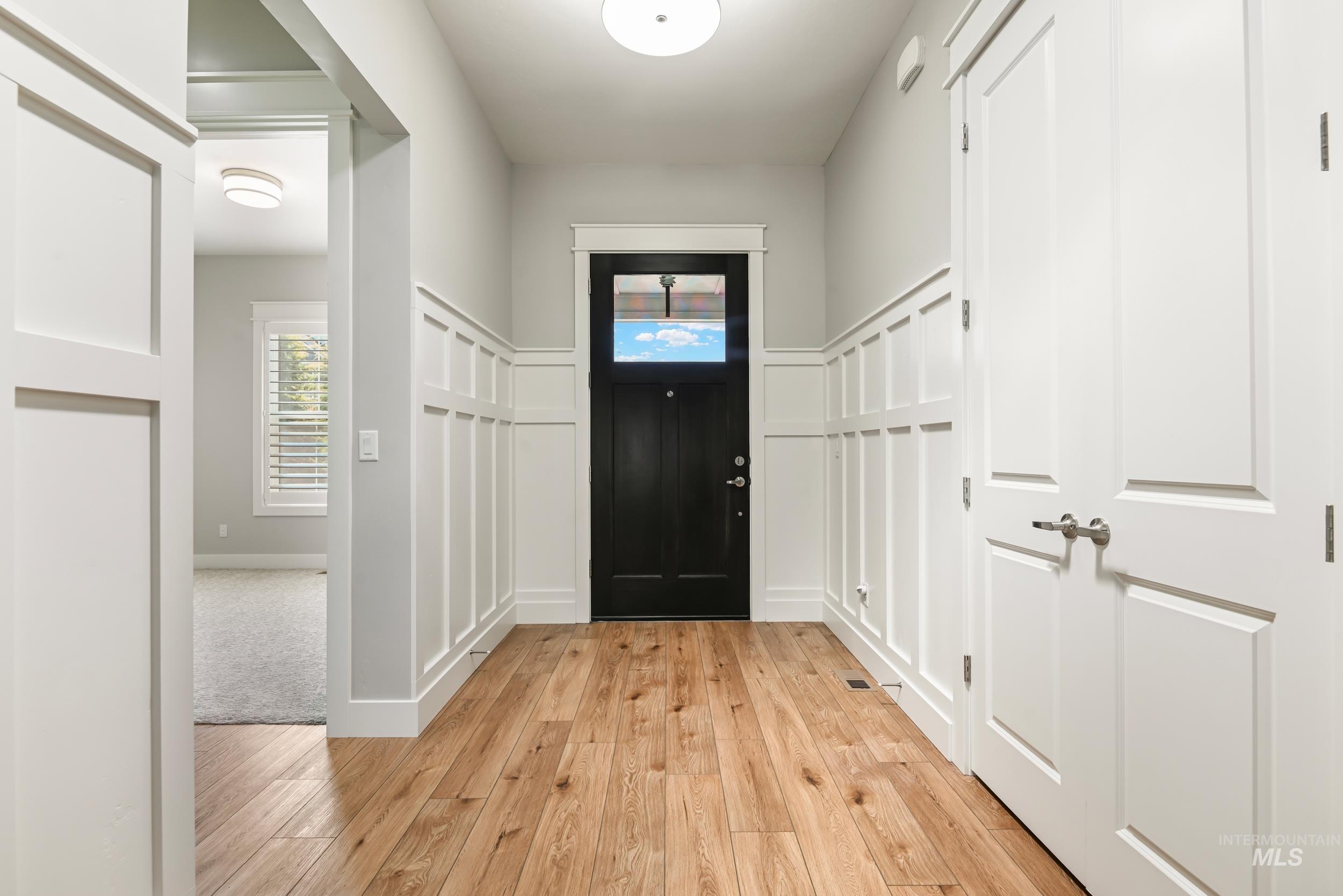 property viewer photo 12