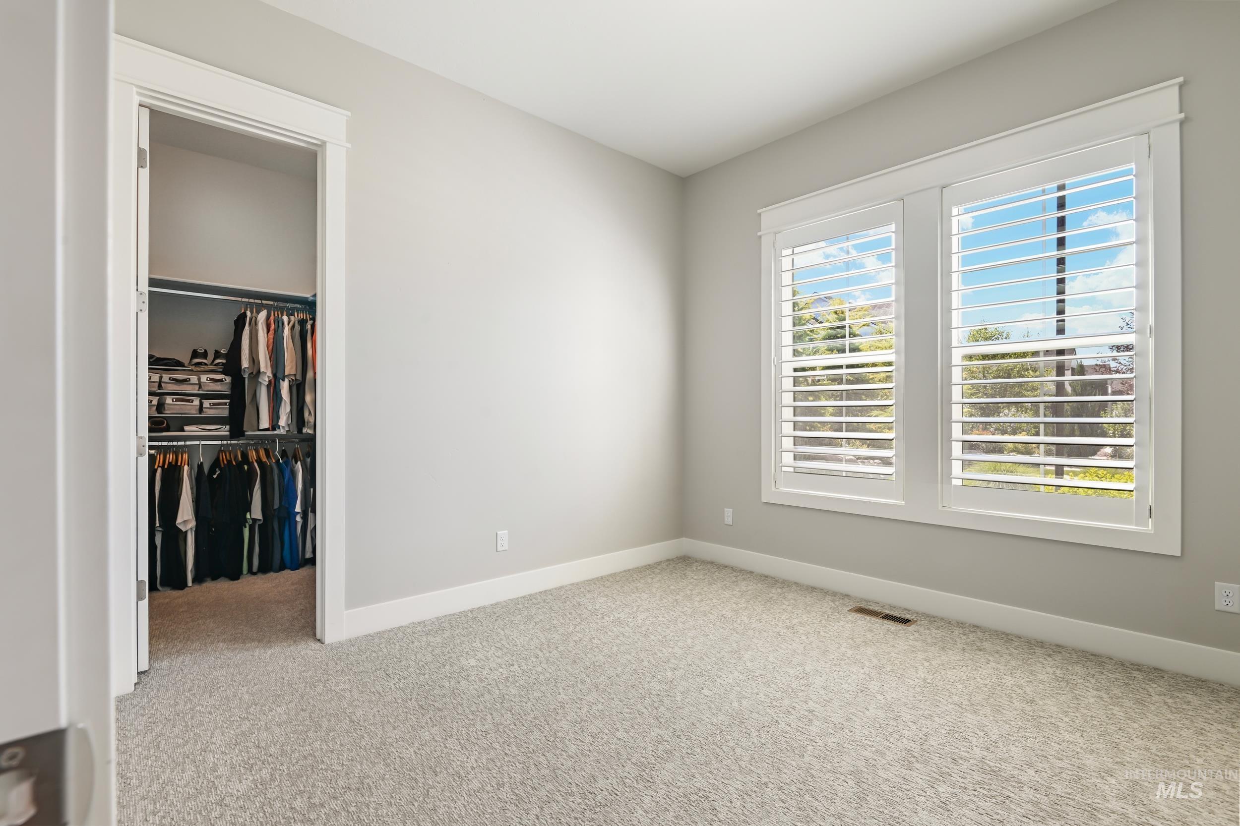 property viewer photo 24