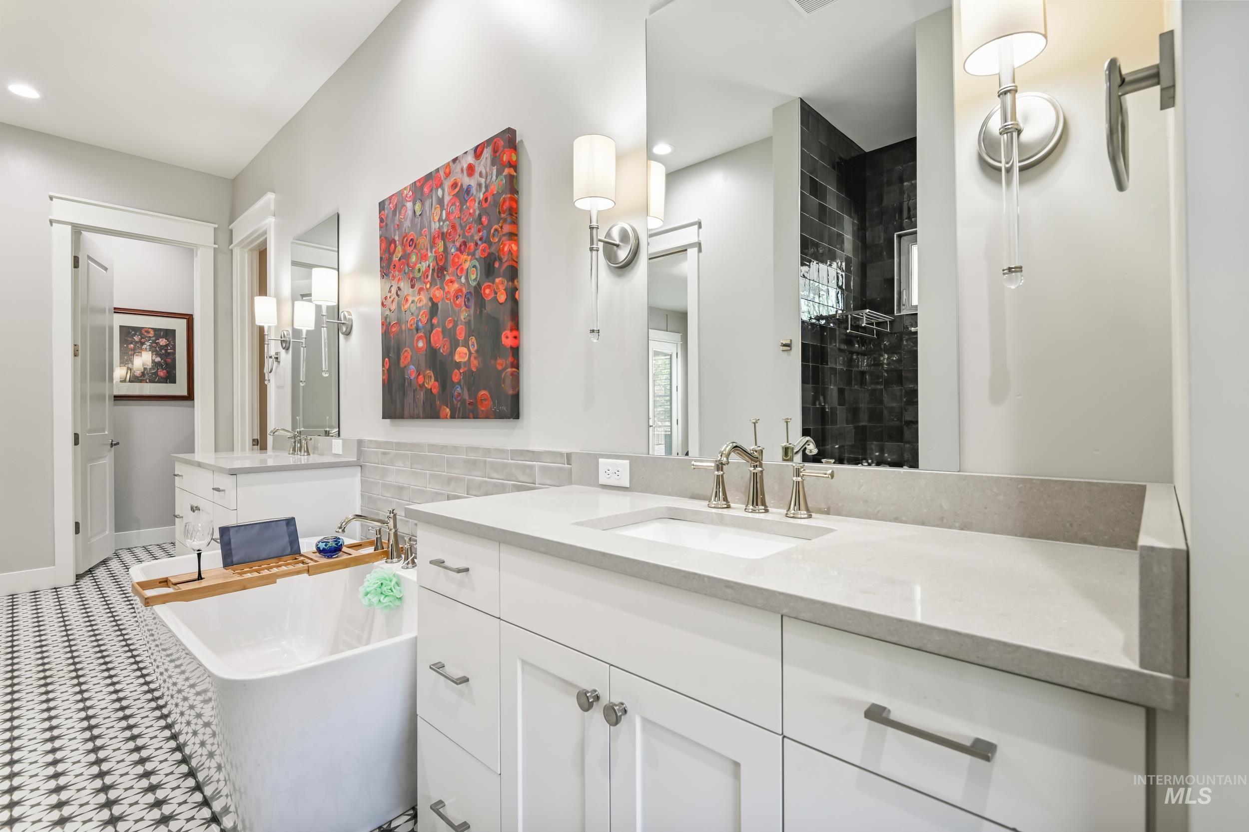 property viewer photo 34