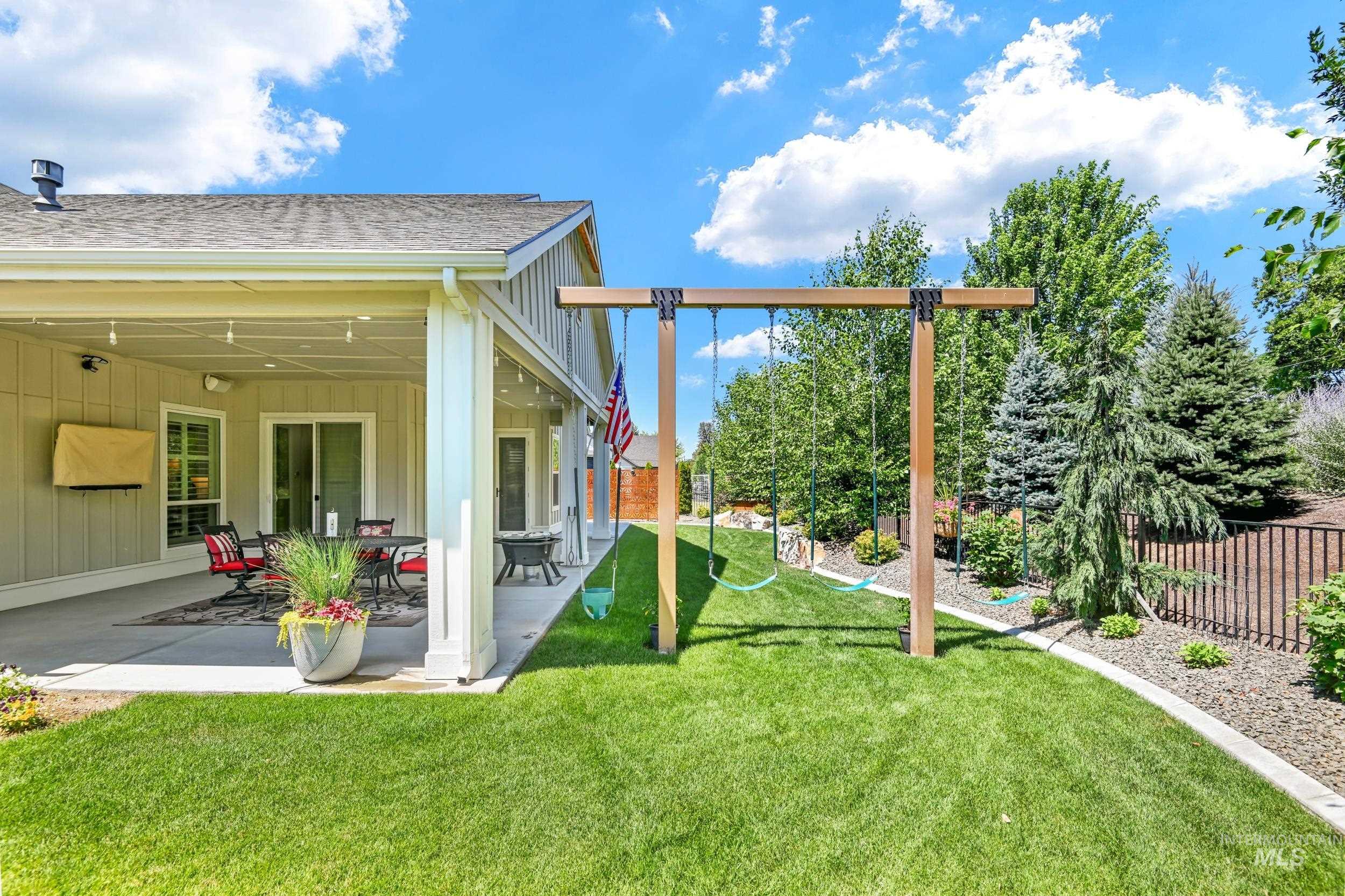 property viewer photo 42