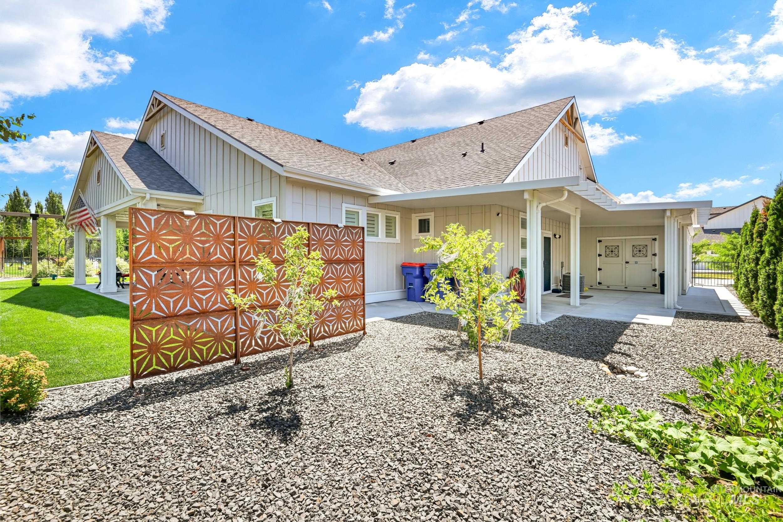 property viewer photo 43