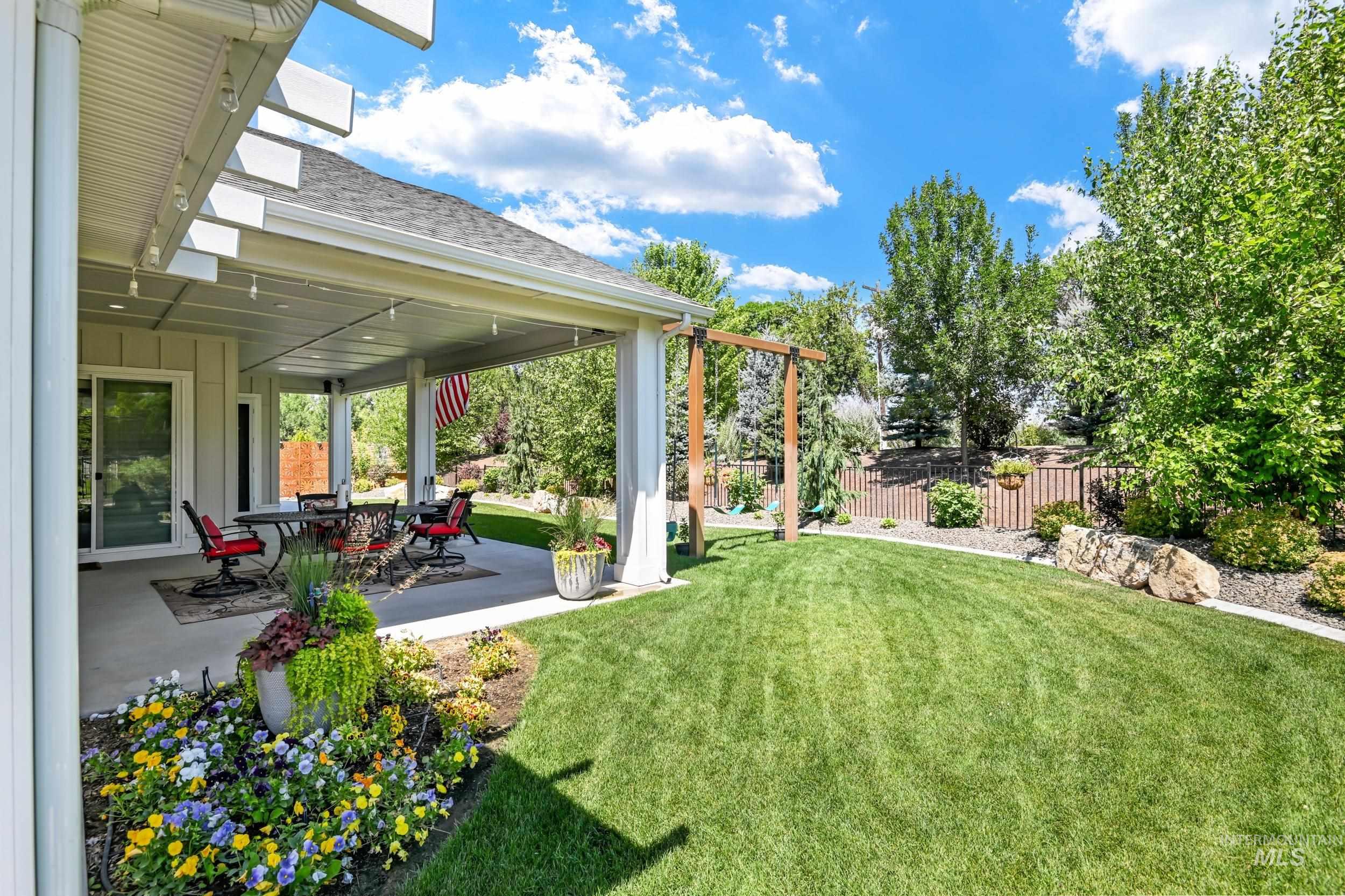 property viewer photo 44