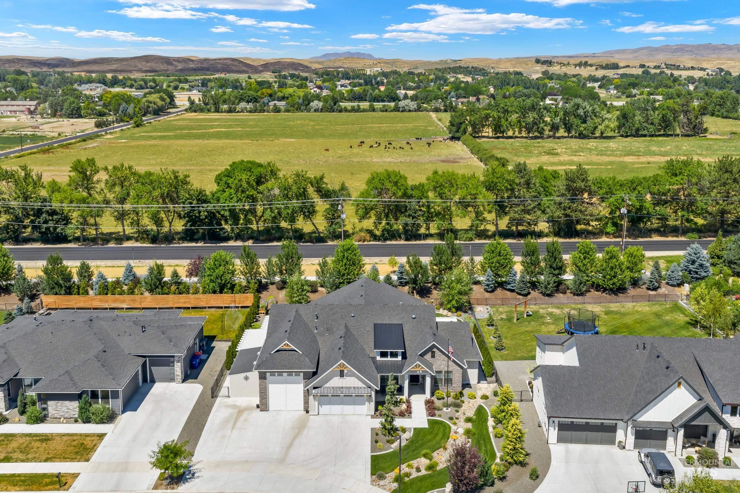property viewer photo 47