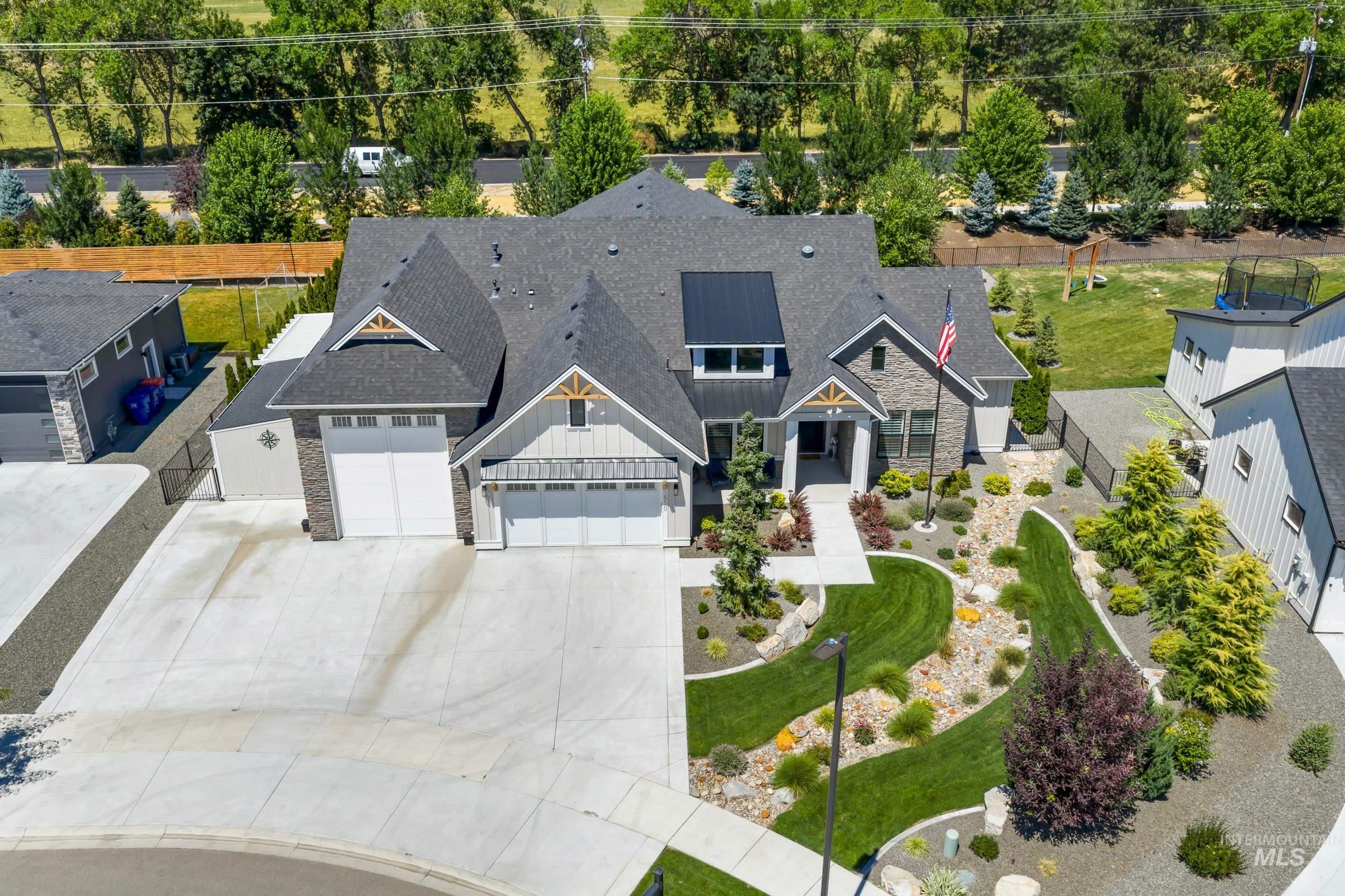 property viewer photo 48