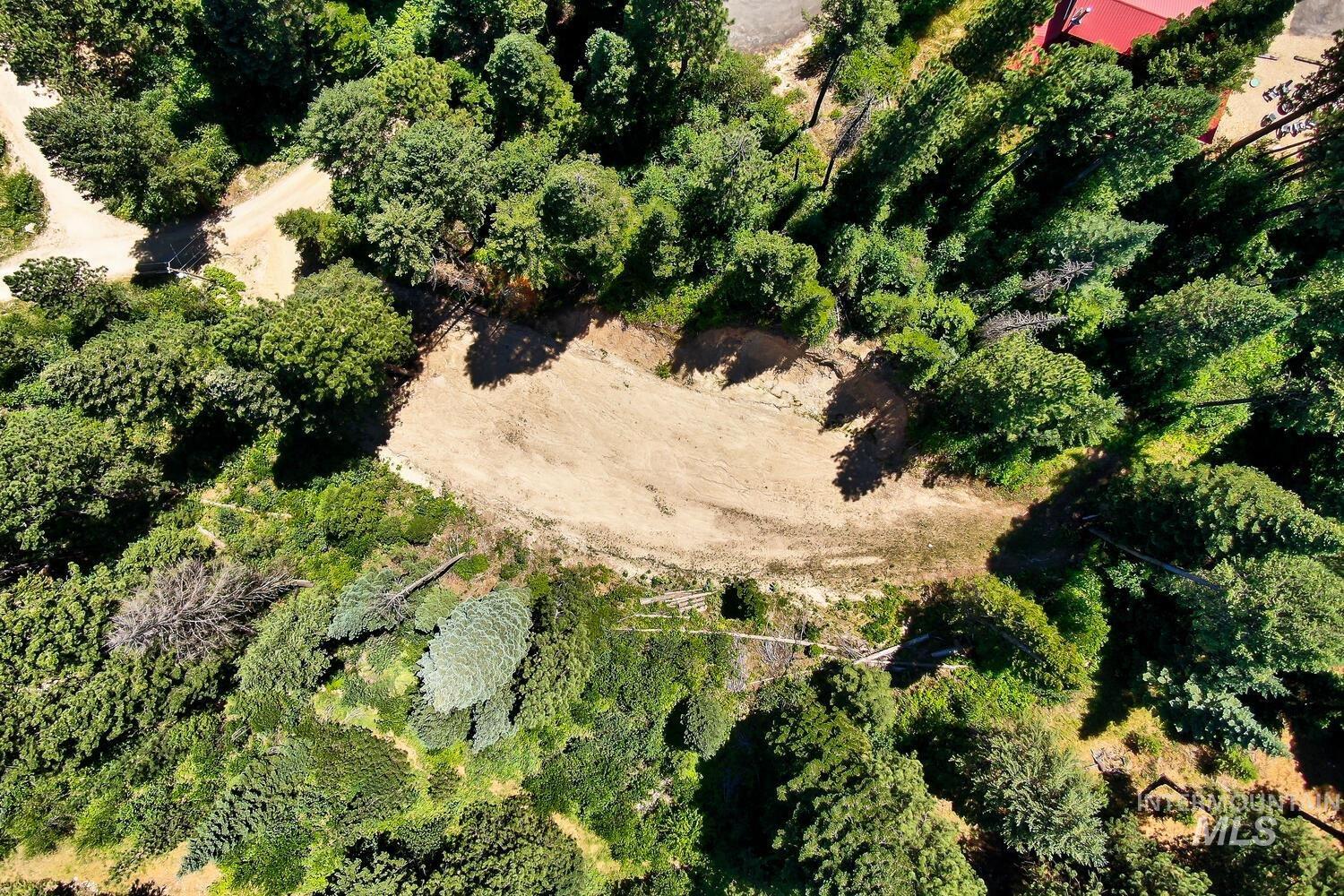 main property photo 12