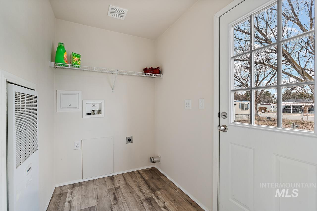 property viewer photo 25