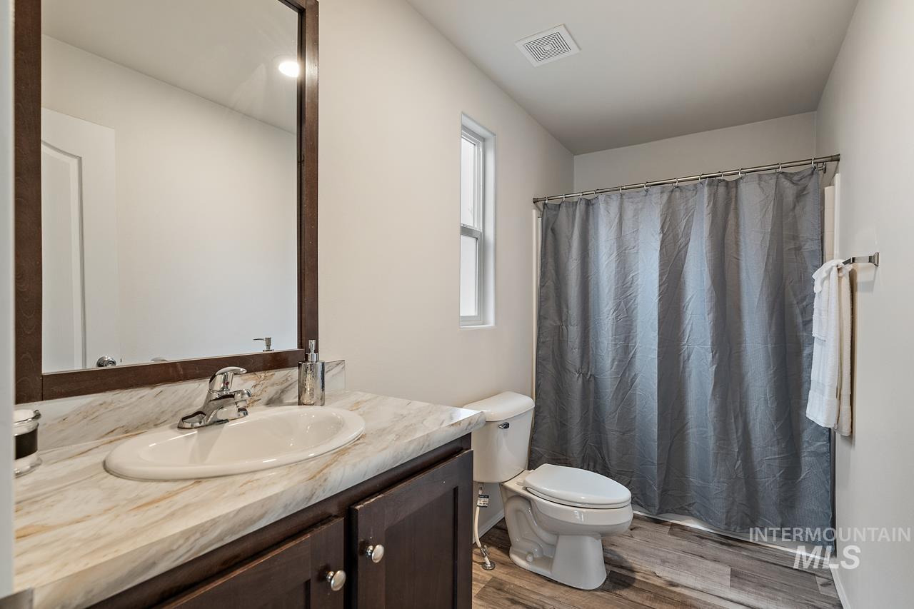 property viewer photo 5