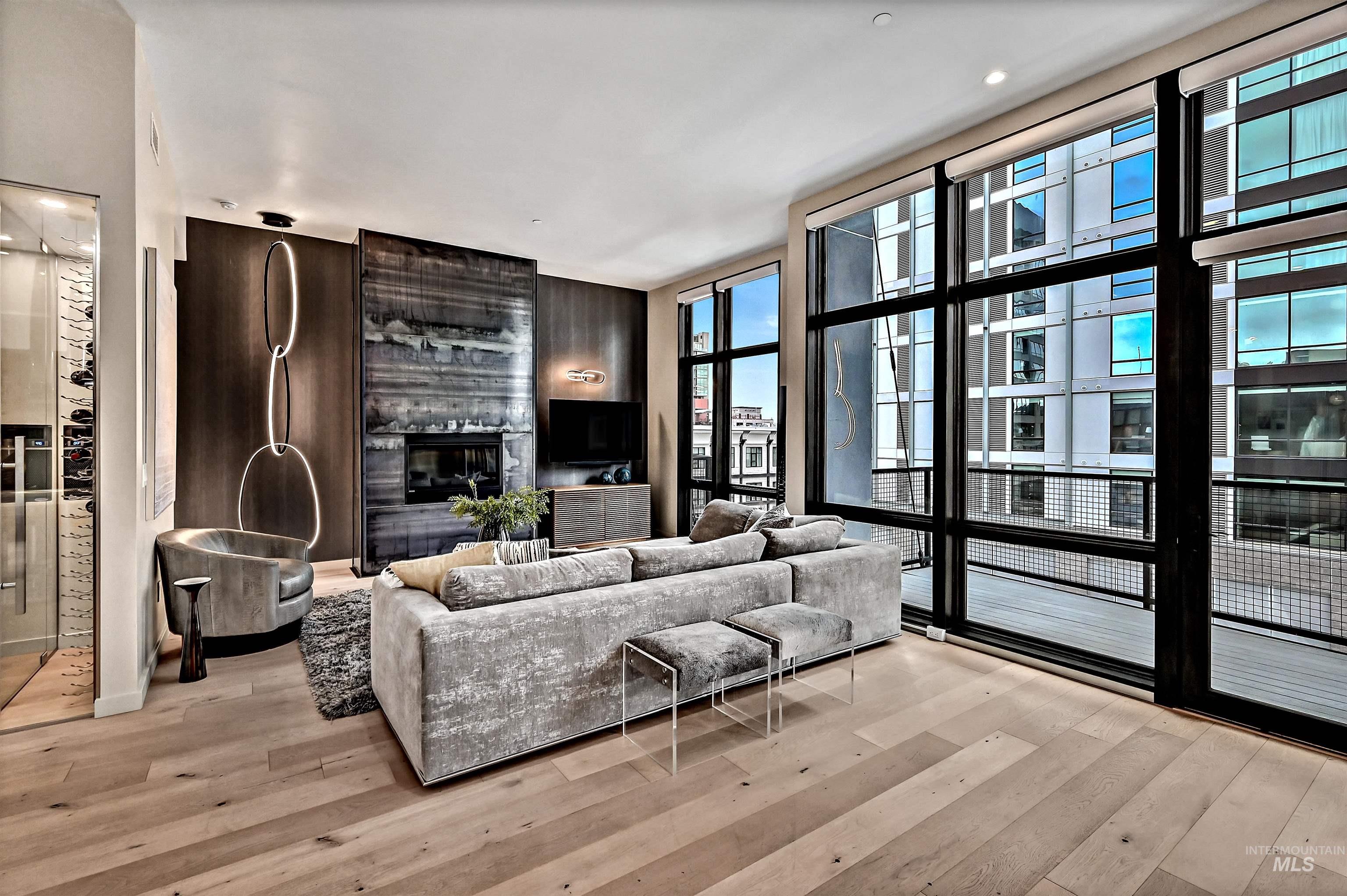 property viewer photo 16