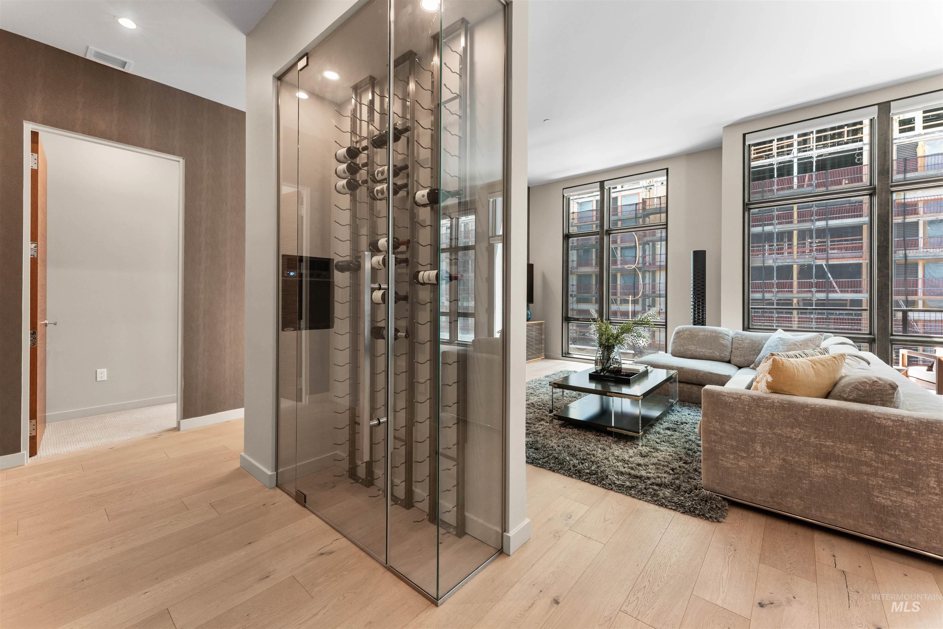property viewer photo 19