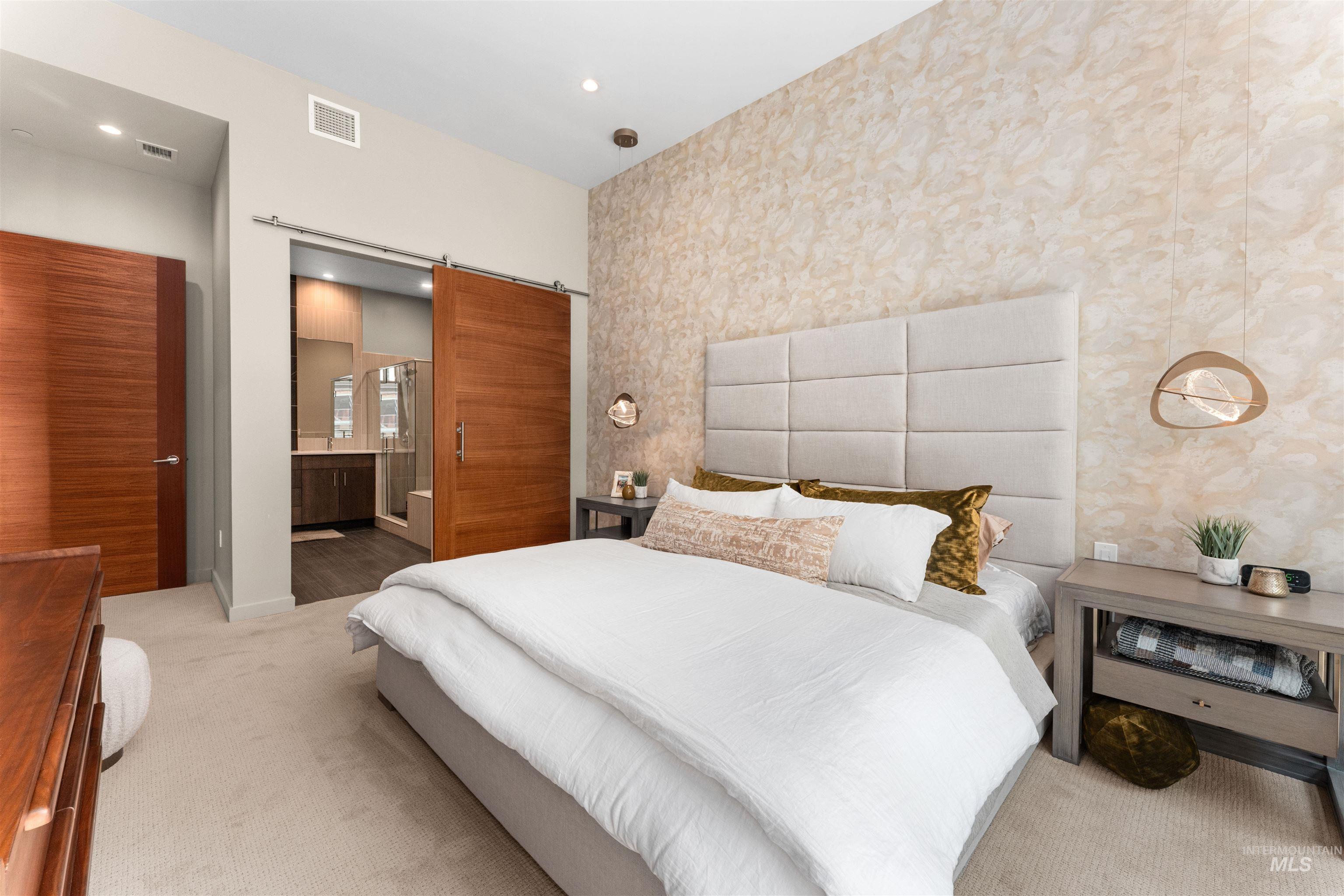 property viewer photo 23