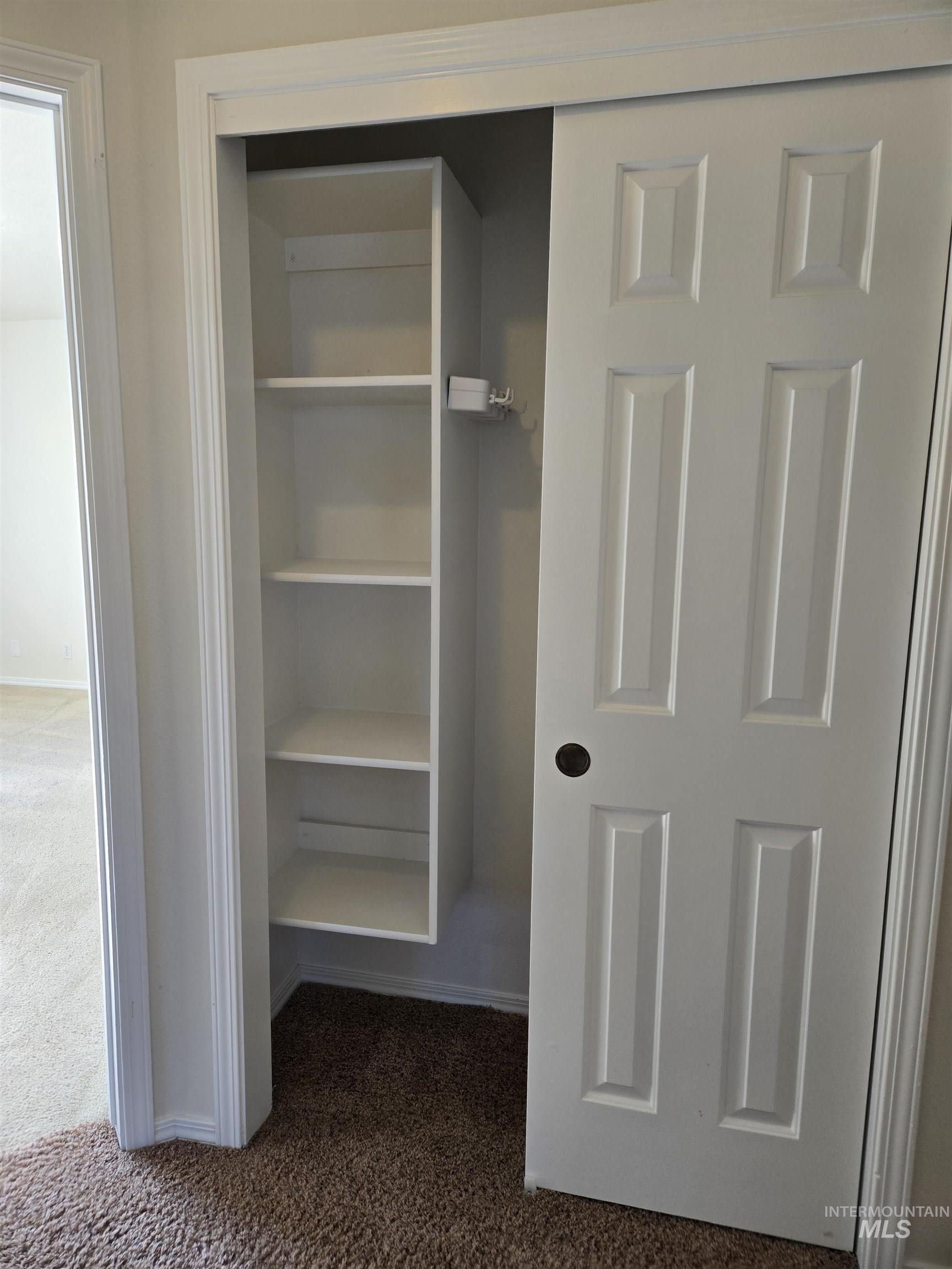 property viewer photo 19