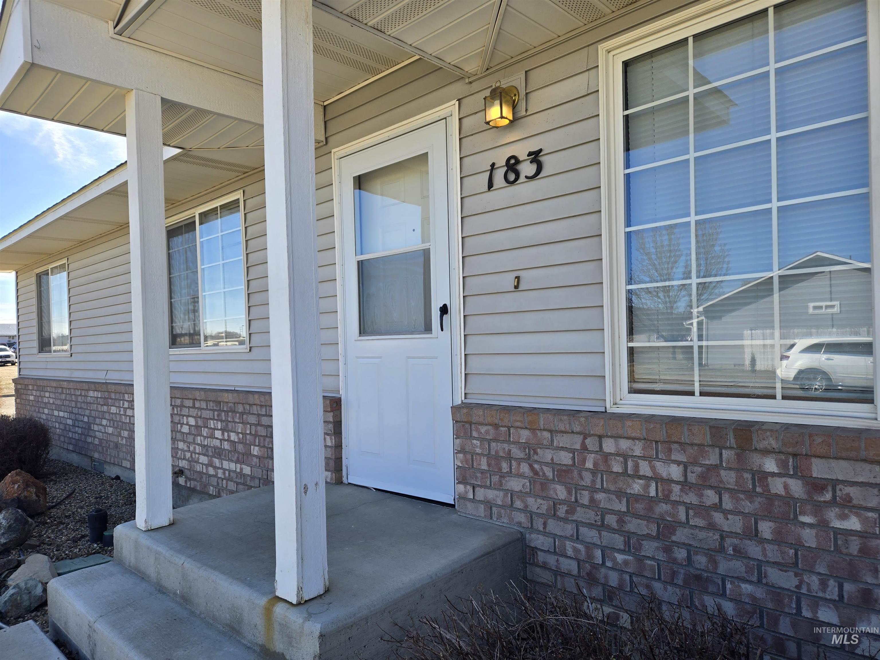 property viewer photo 2