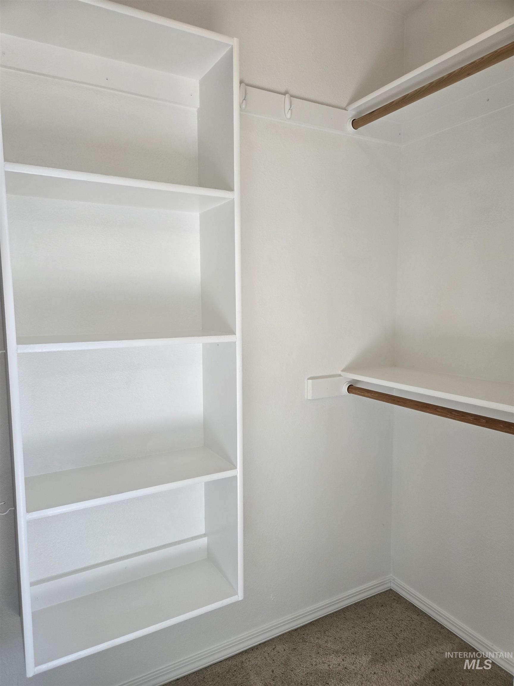 property viewer photo 25