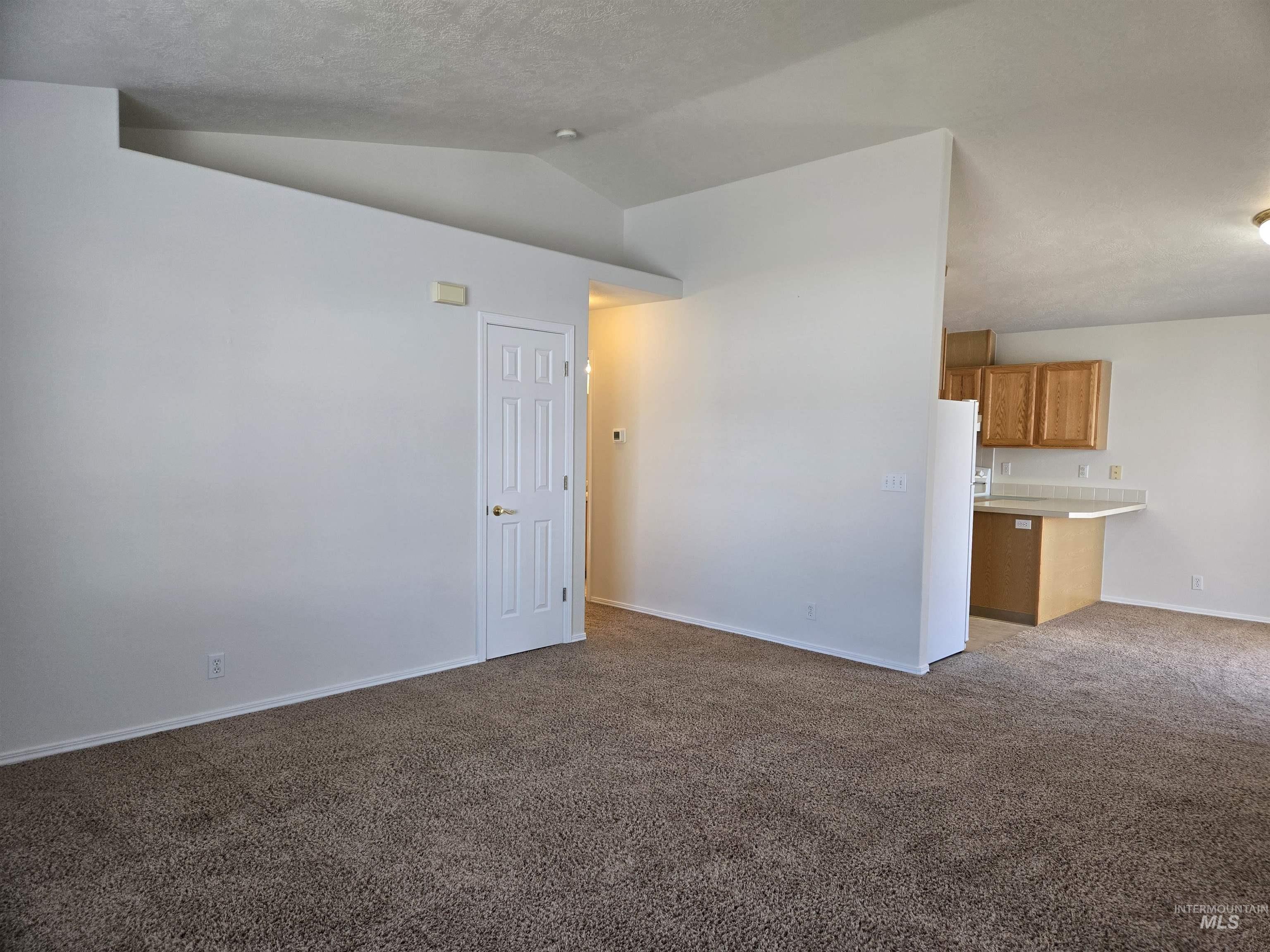property viewer photo 4