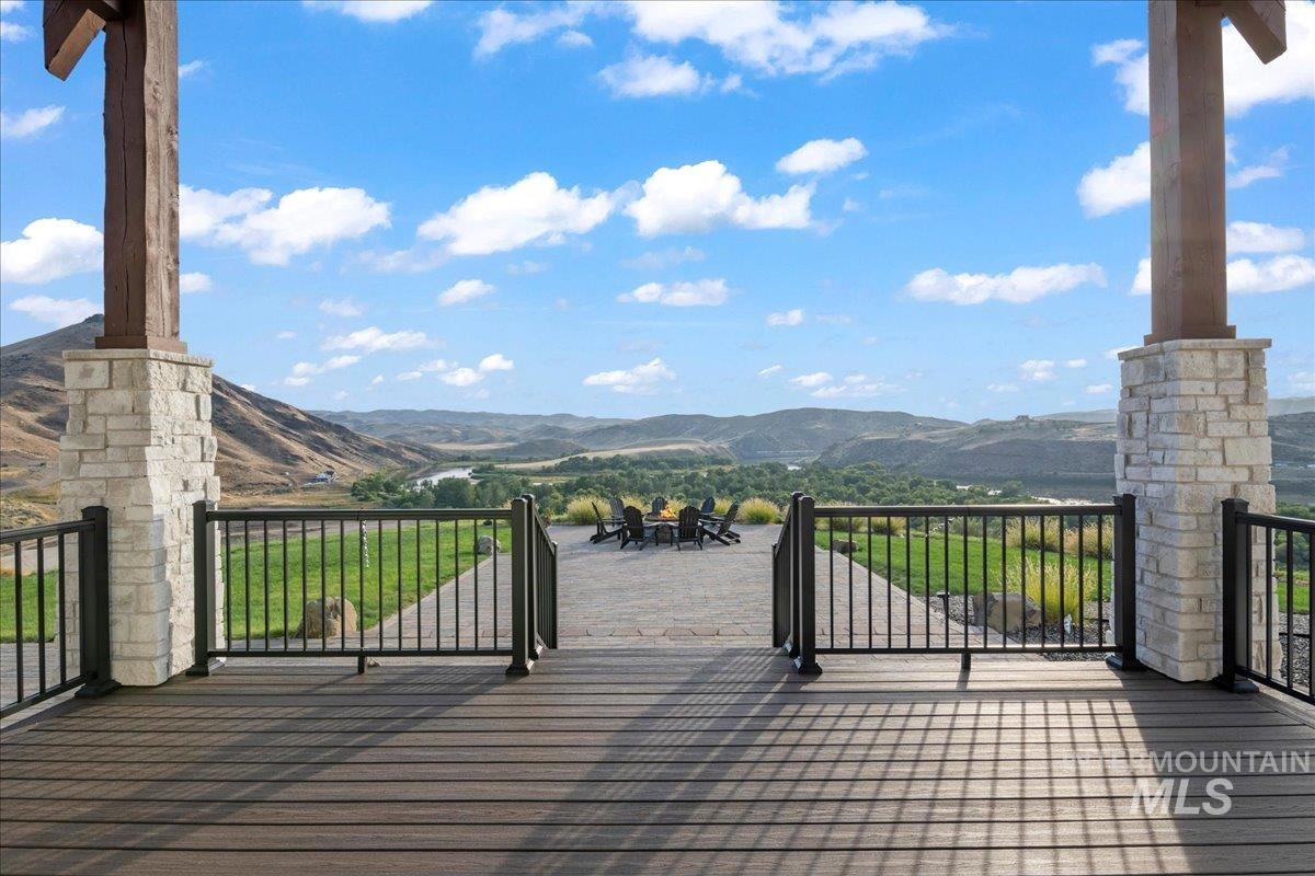 main property photo 17