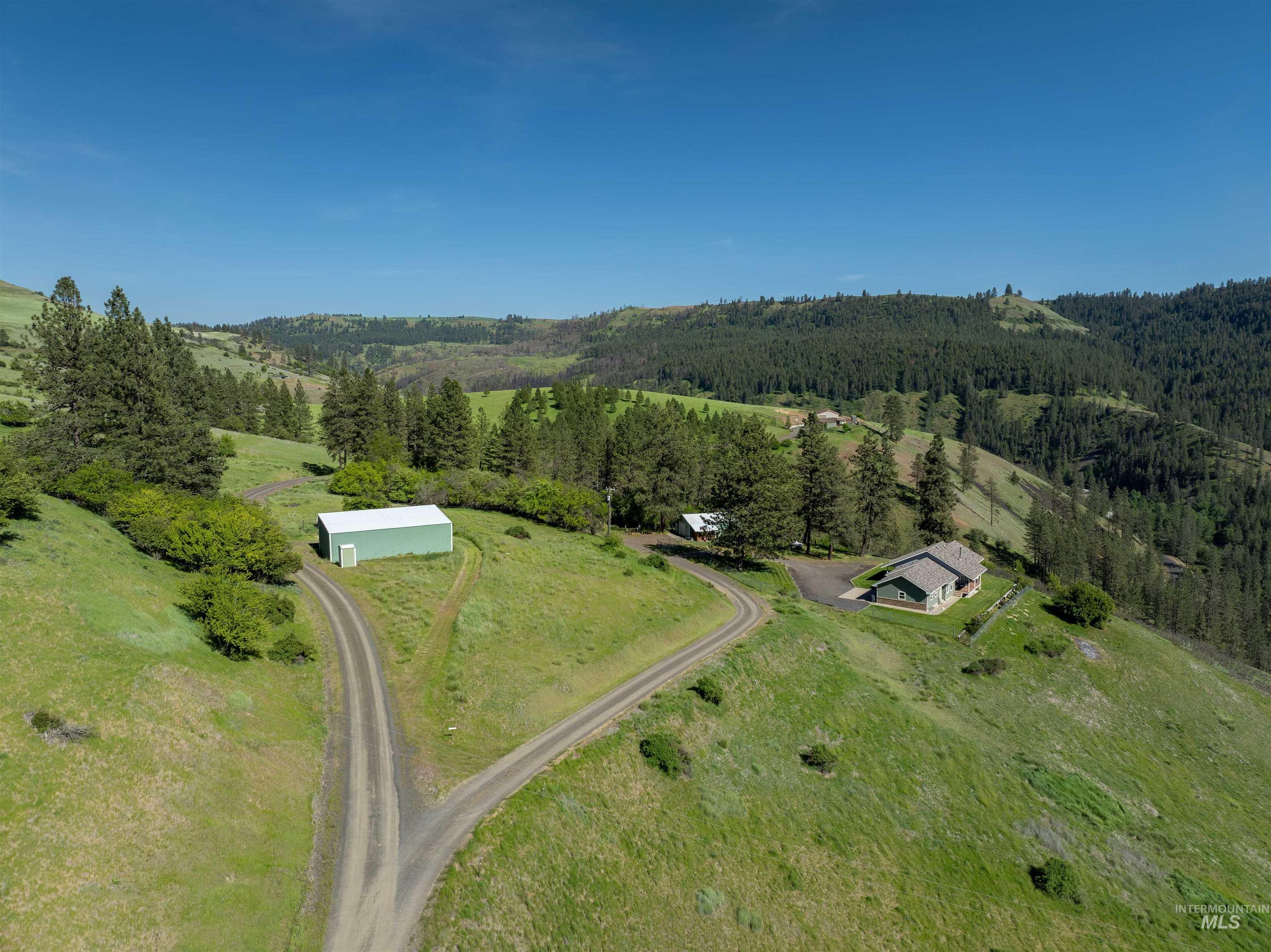main property photo 37