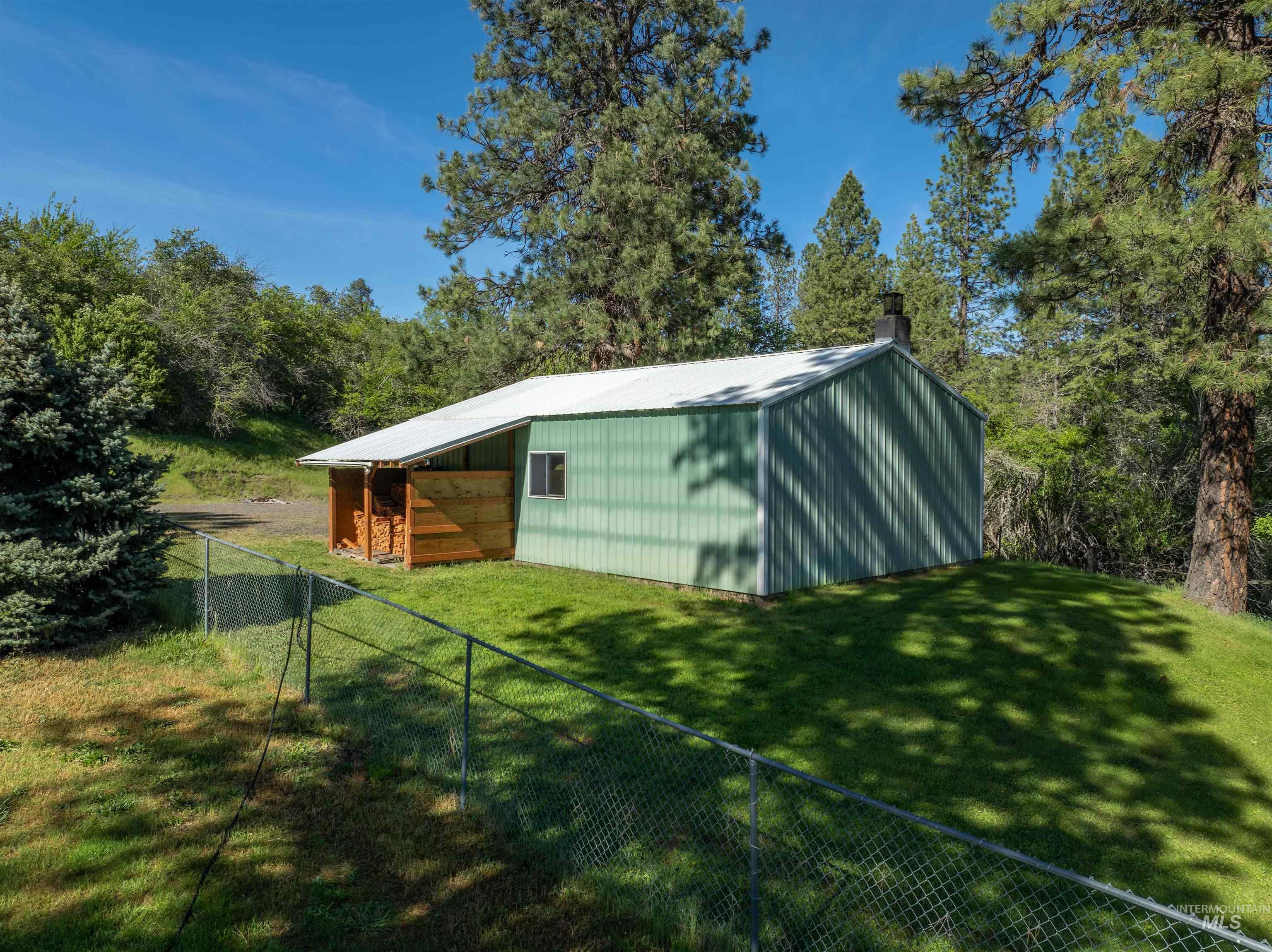 main property photo 39
