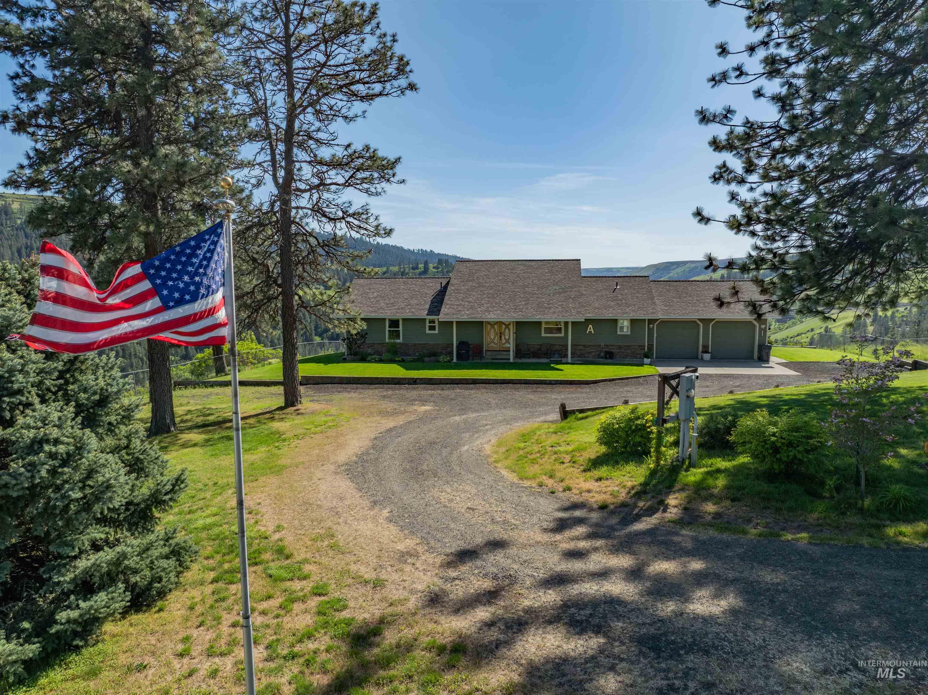 main property photo 42