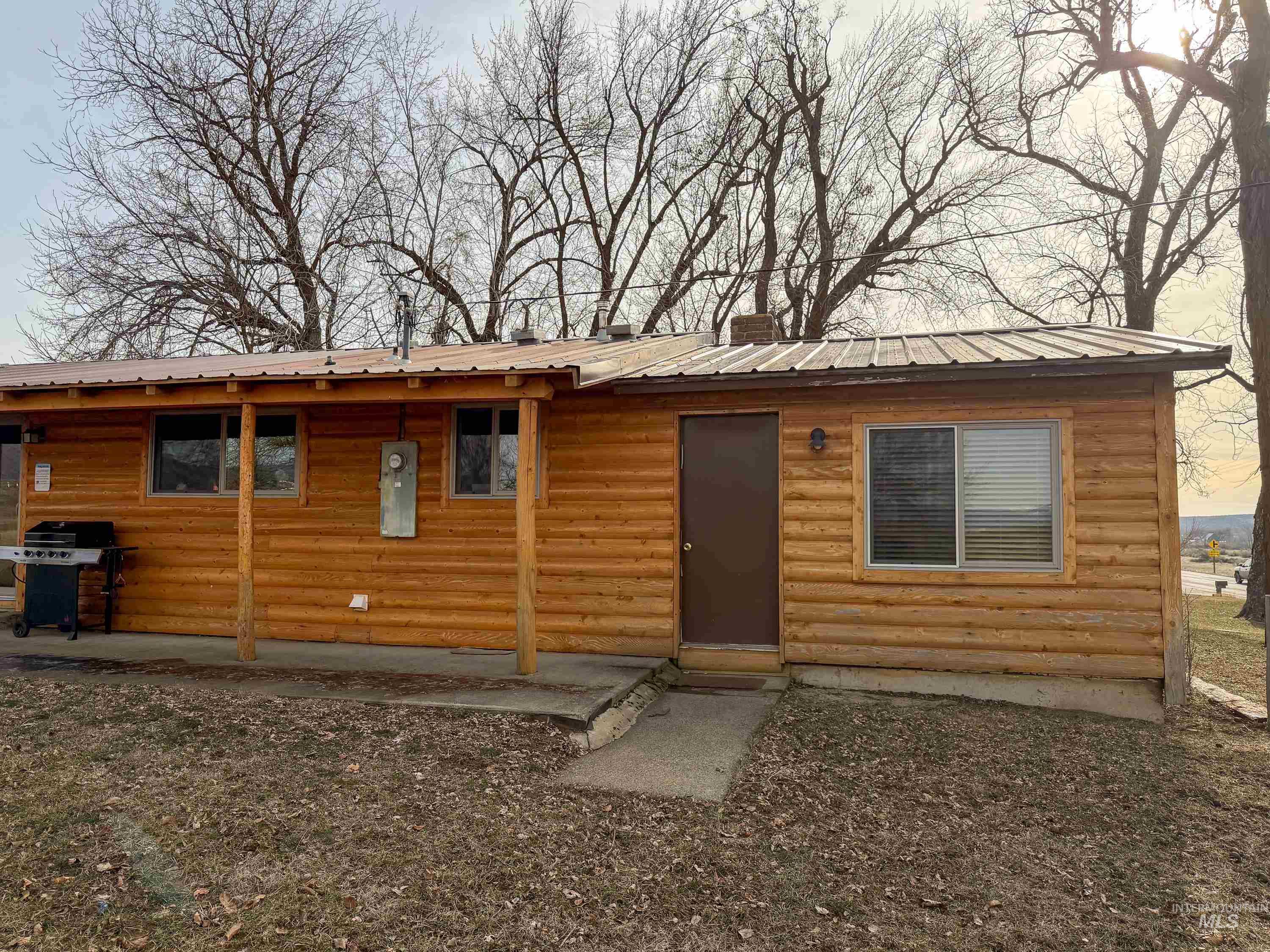 main property photo 24