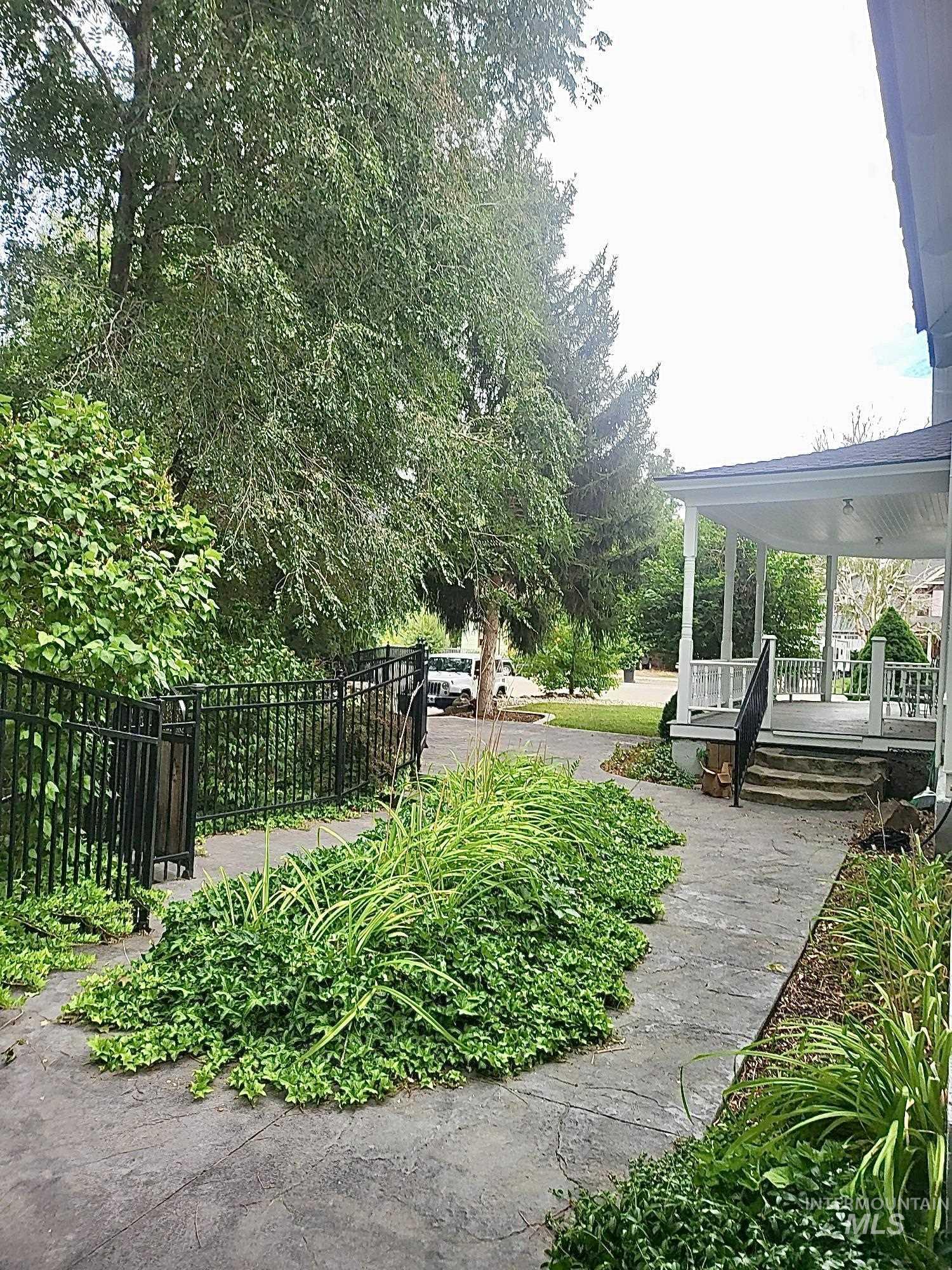 main property photo 42