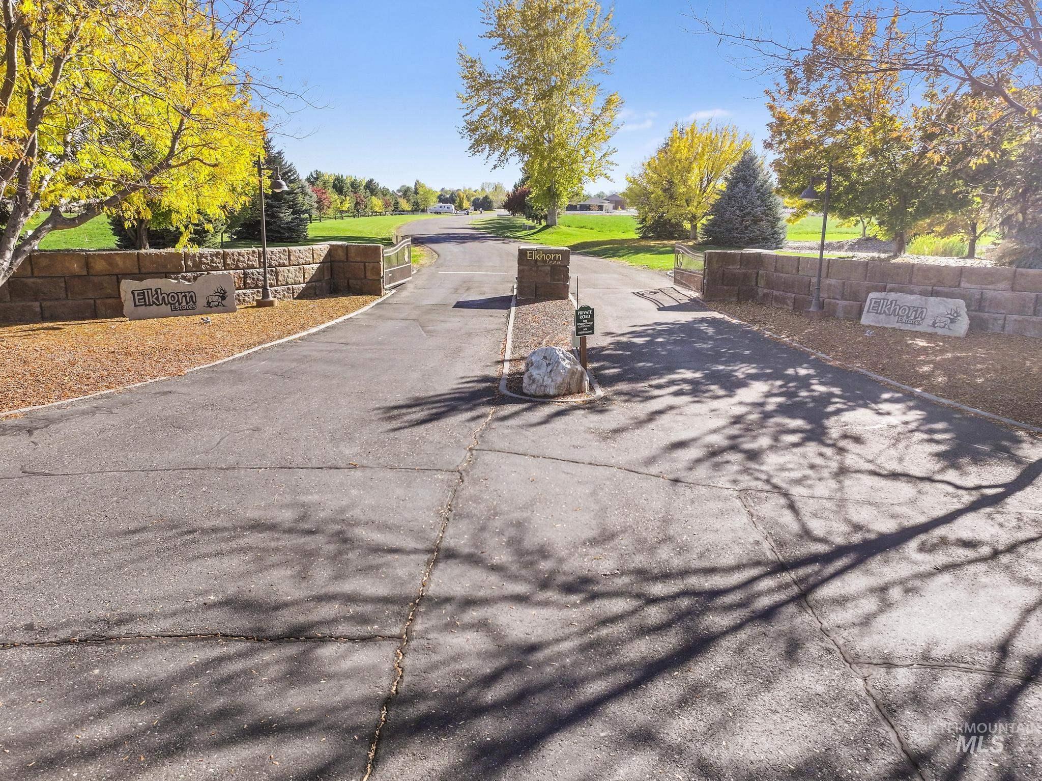main property photo 13