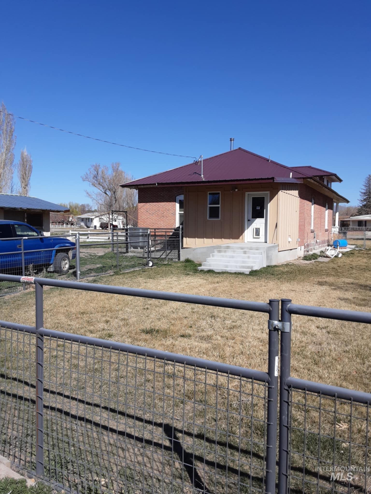 main property photo 42