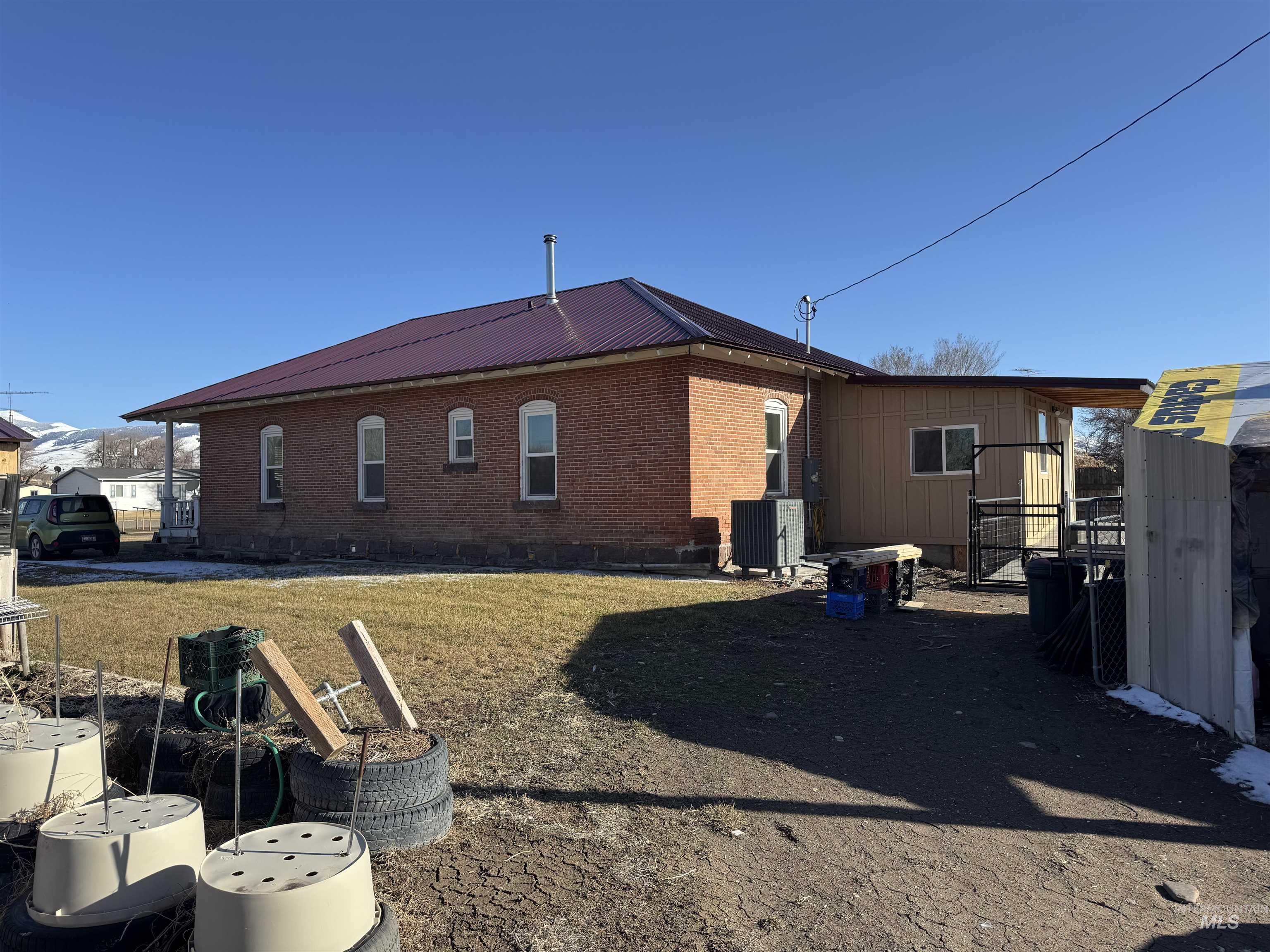 main property photo 47