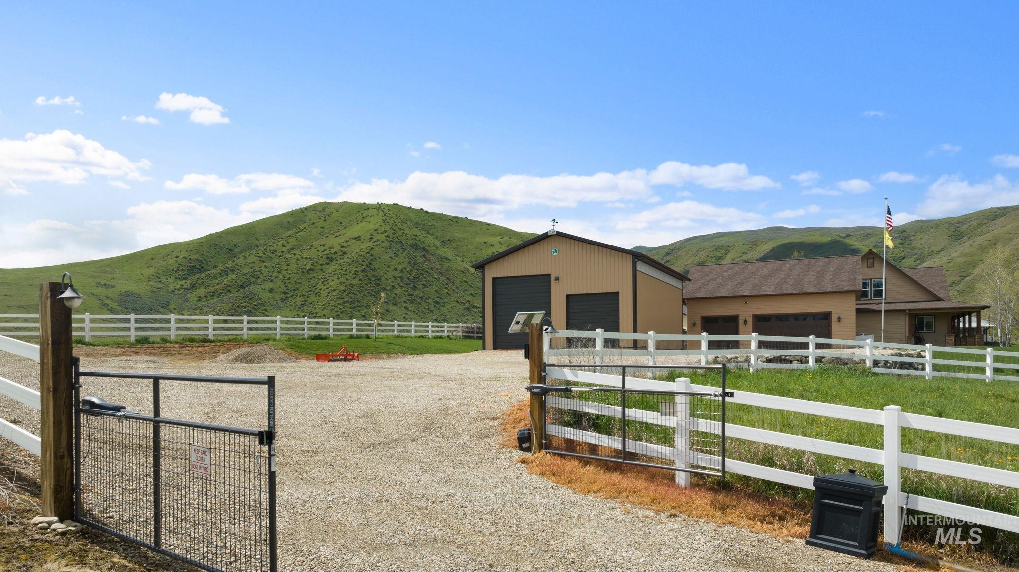main property photo 4