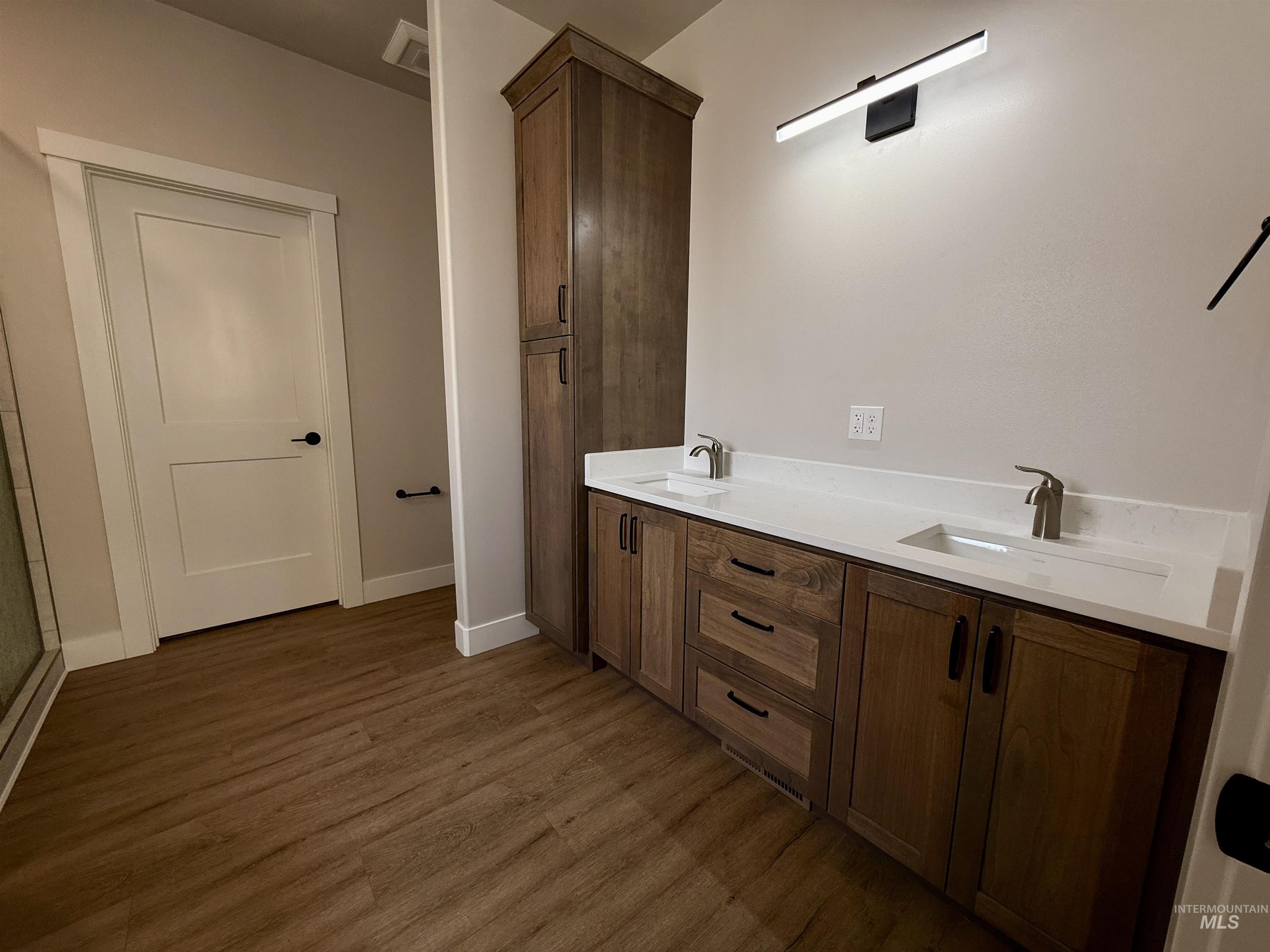 property viewer photo 17