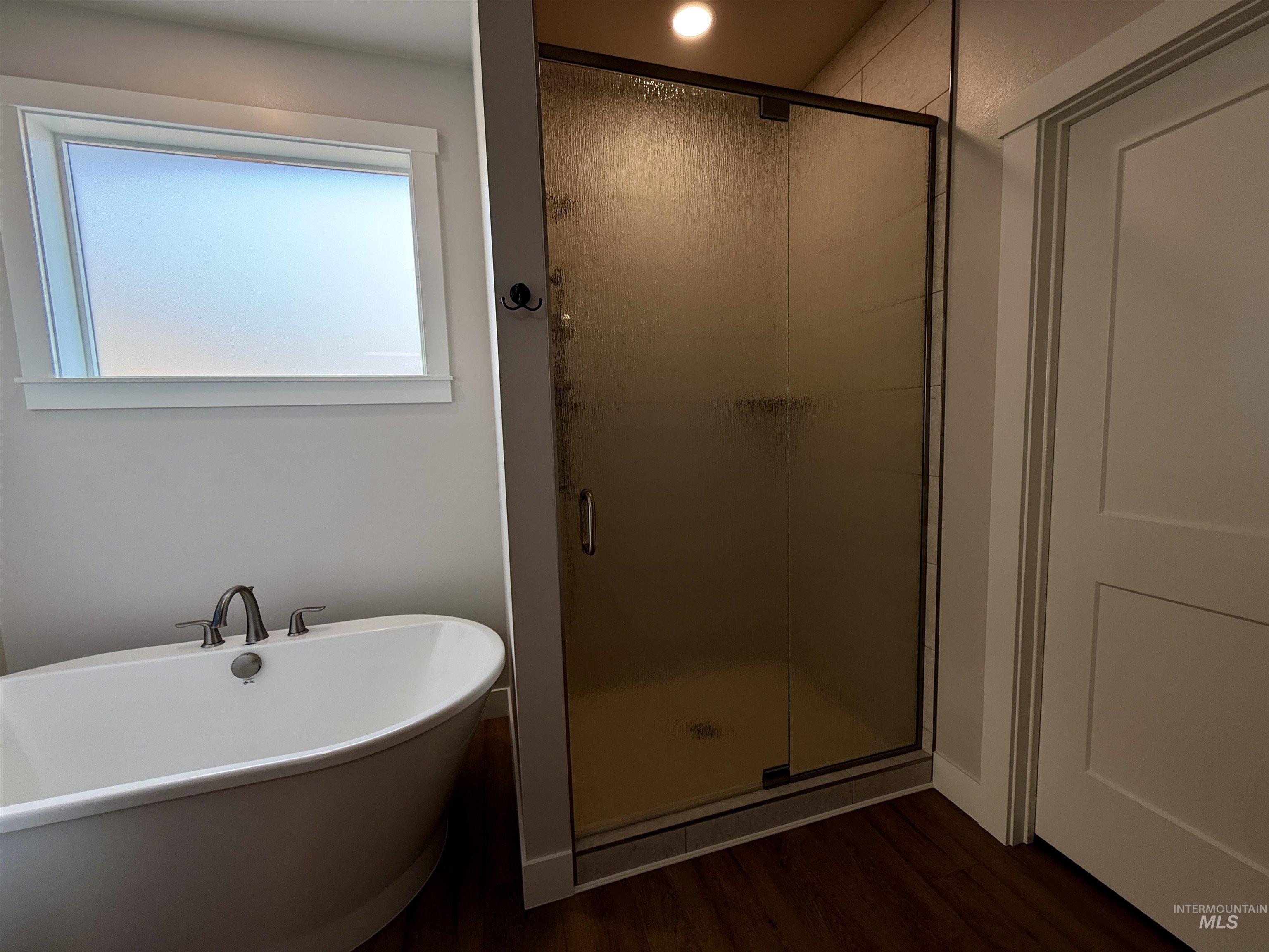property viewer photo 18
