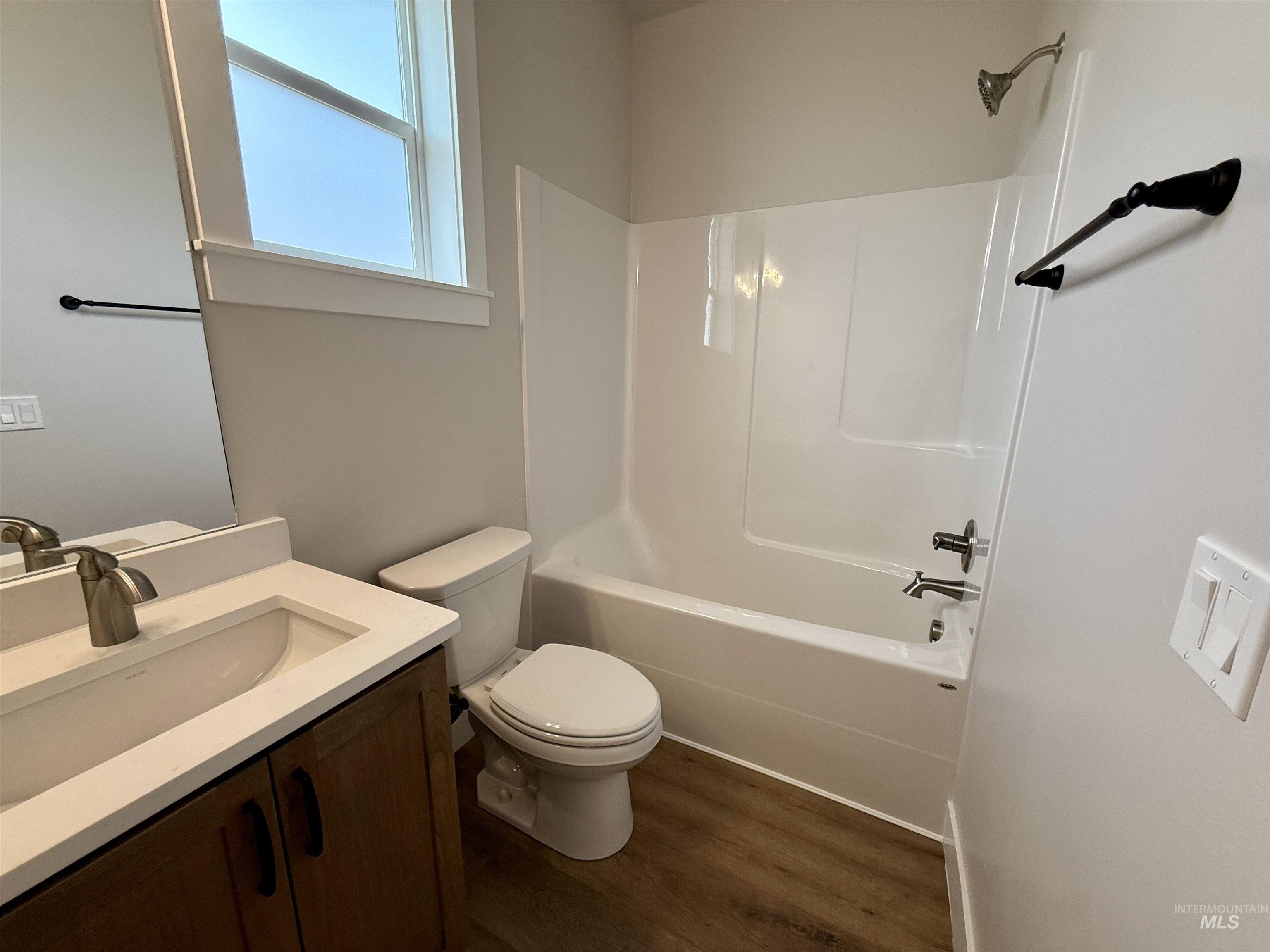 property viewer photo 26
